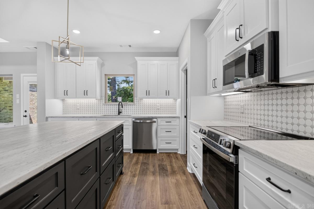 2115 Sable Oaks Bryant, AR 72022