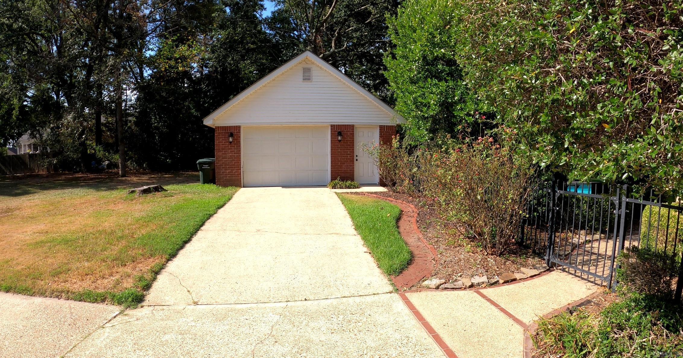 2812 CHAFFIN LN Magnolia, AR 71753
