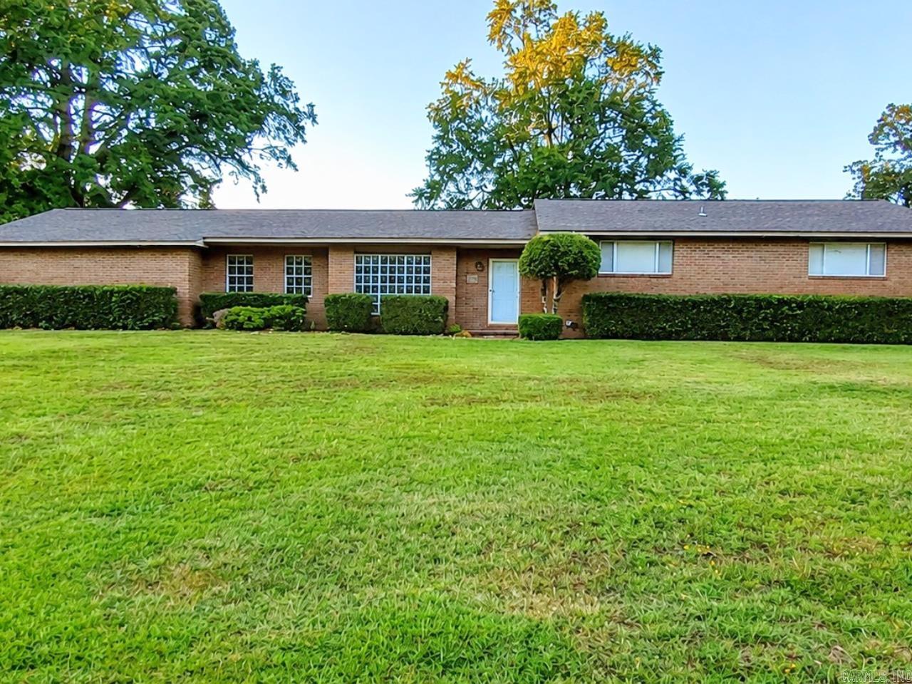 1252  Moses  Camden, AR