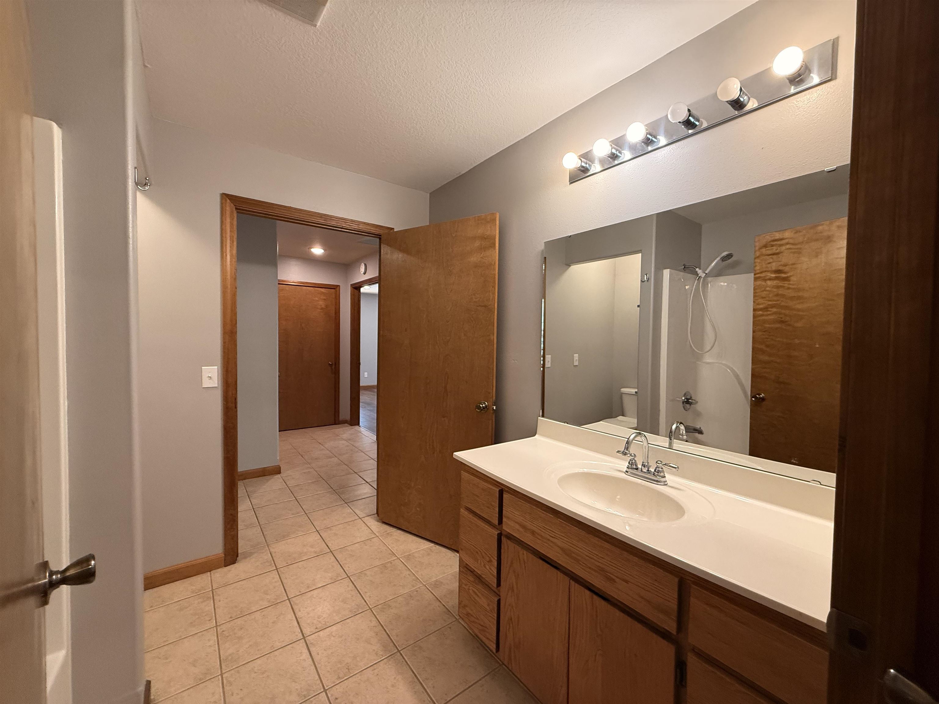 663 Heritage Oaks  Mountain View, AR