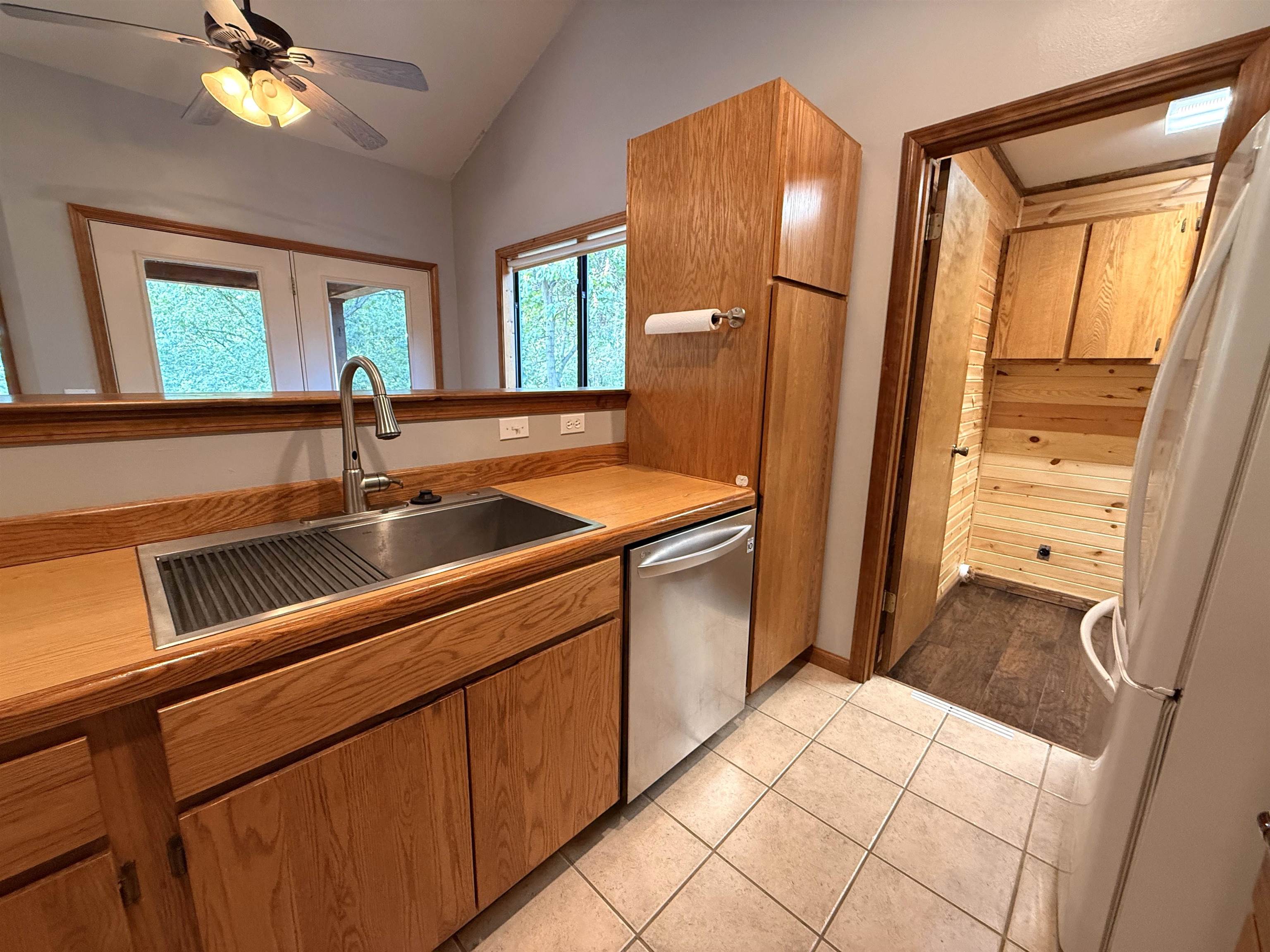 663 Heritage Oaks  Mountain View, AR