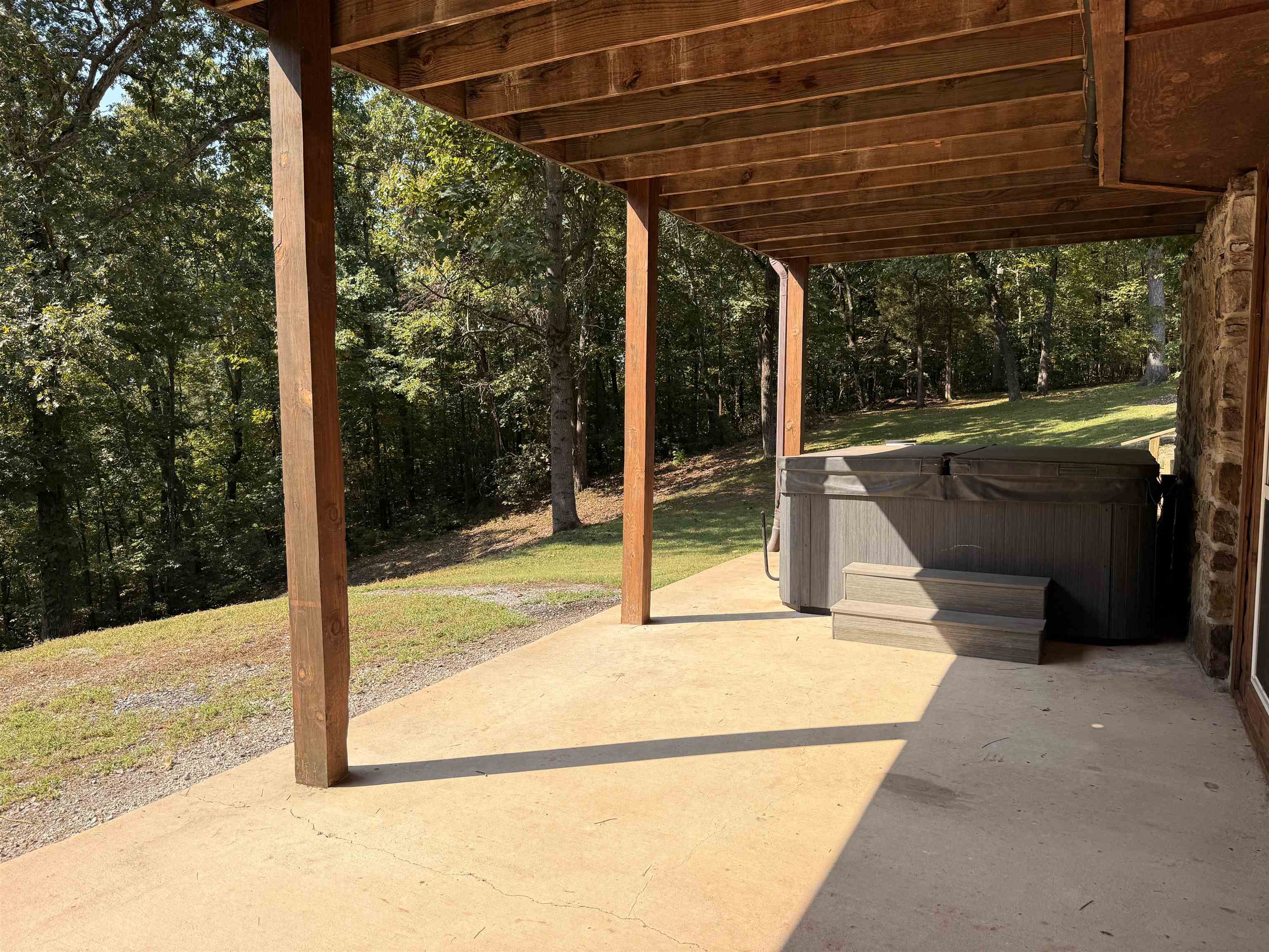 663 Heritage Oaks  Mountain View, AR
