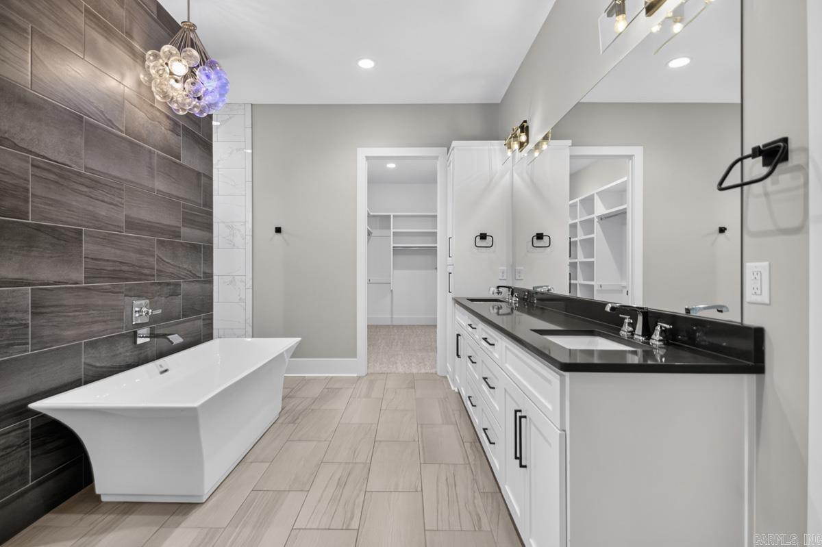 6845 Hilo Avenue Benton, AR 72019