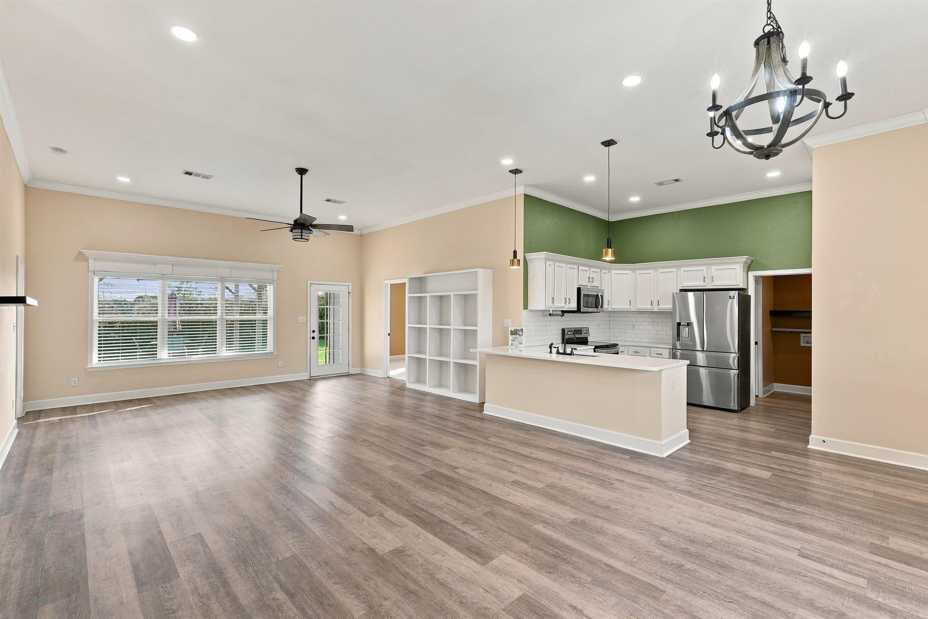 1720 Whitehaven Drive — photo 3