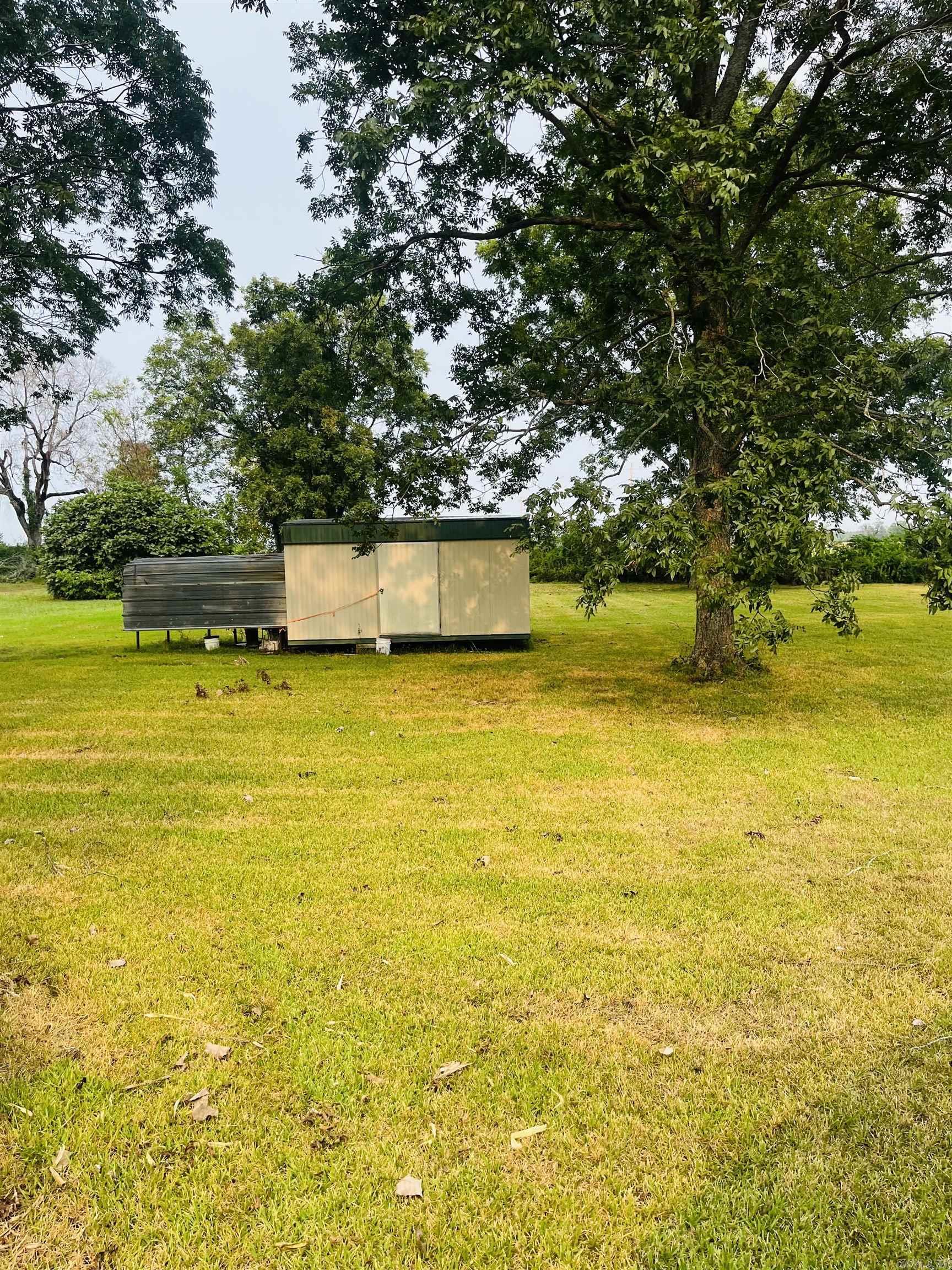 2027 E 82  Hamburg, AR