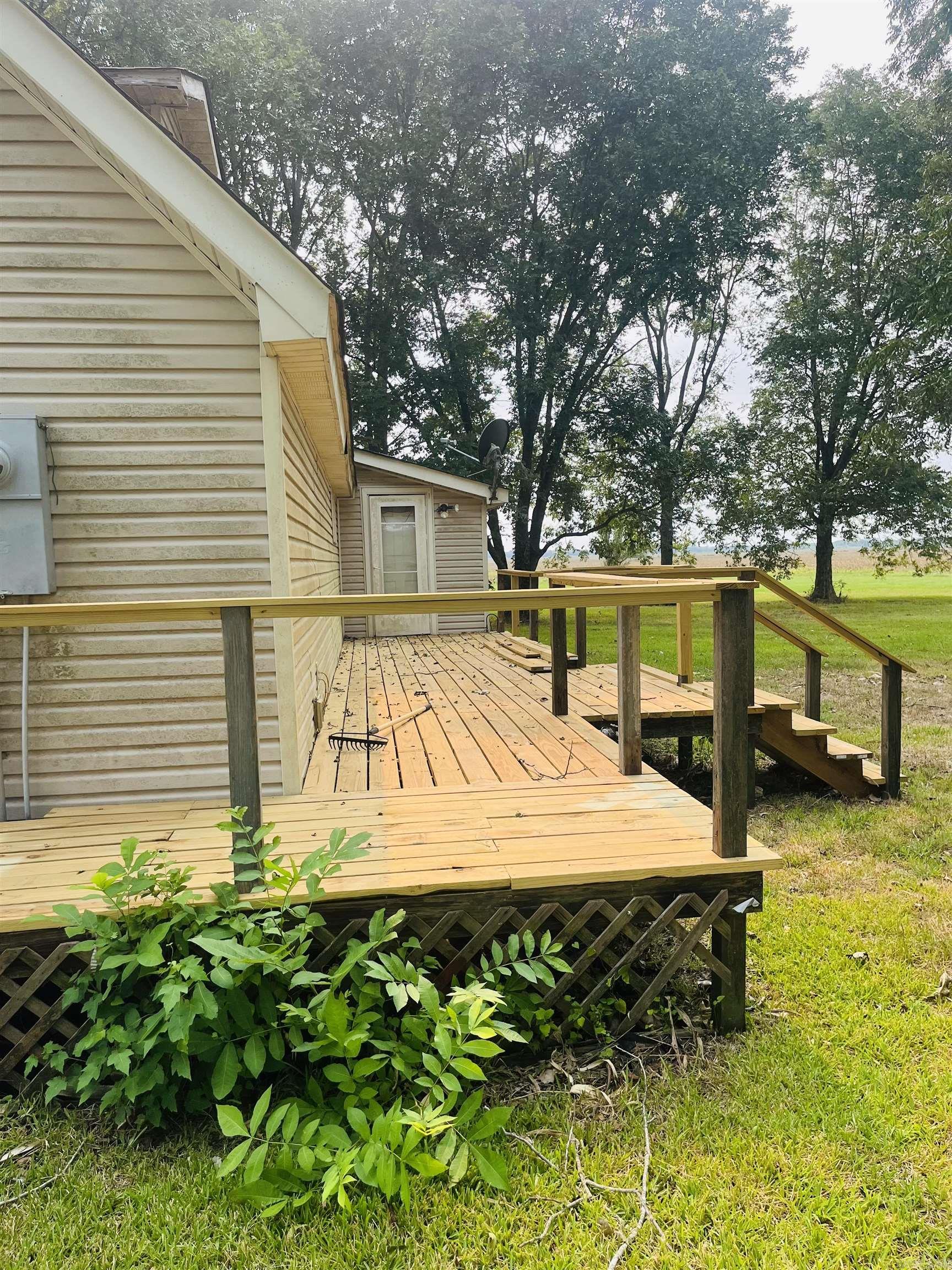 2027 E 82  Hamburg, AR