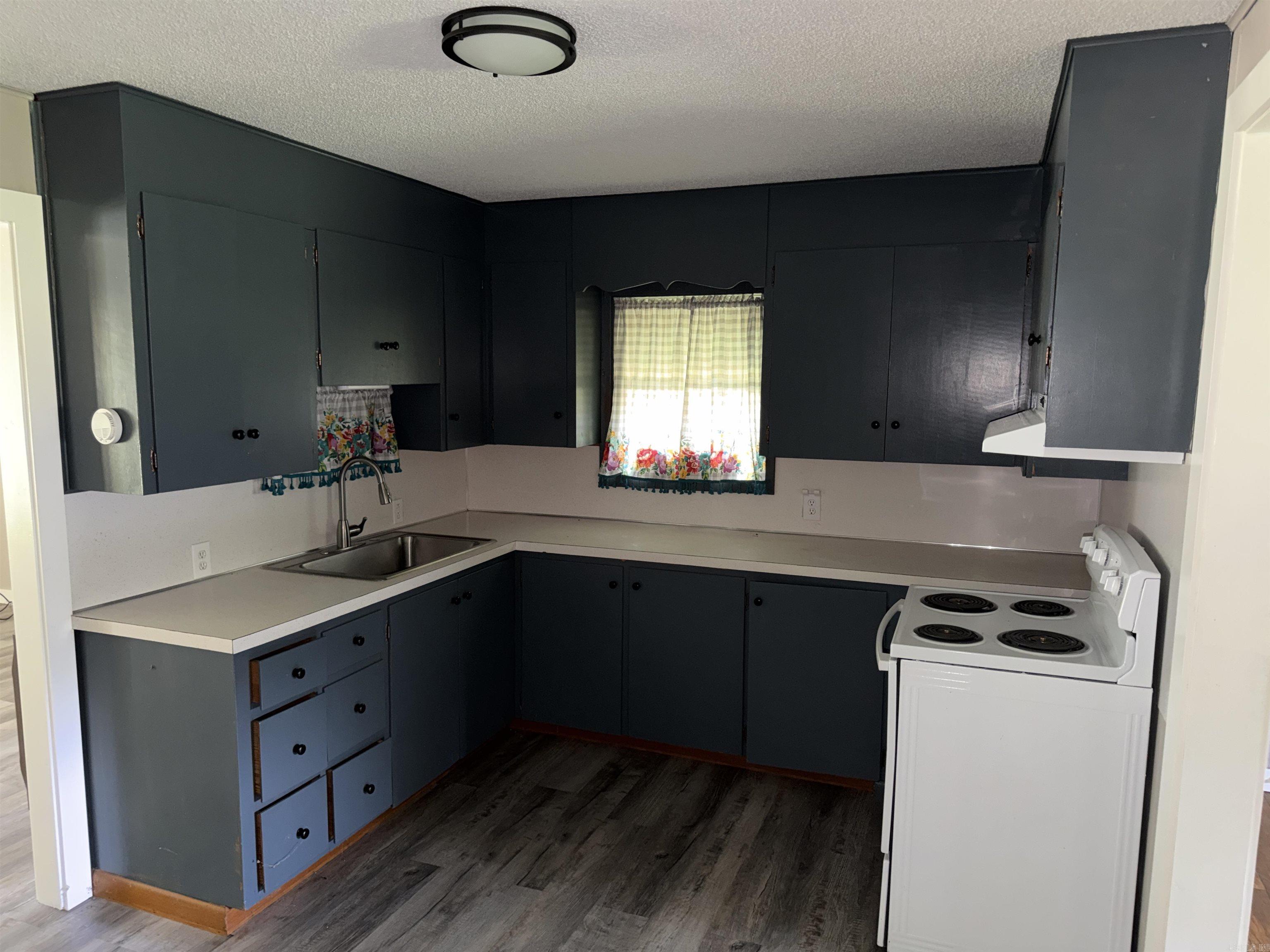 212 N Union  Mountain View, AR