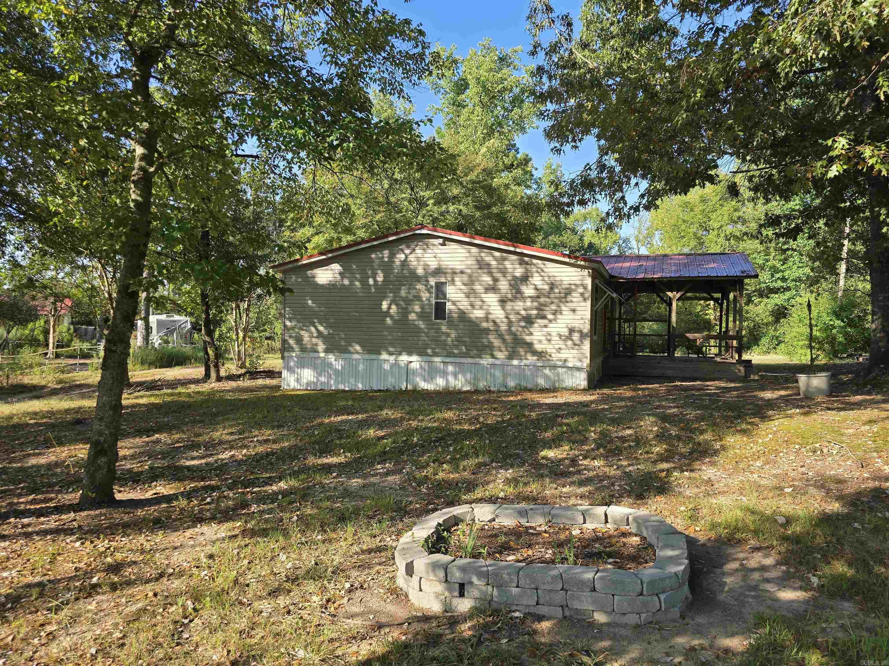 886 Polk Road 1  Grannis, AR