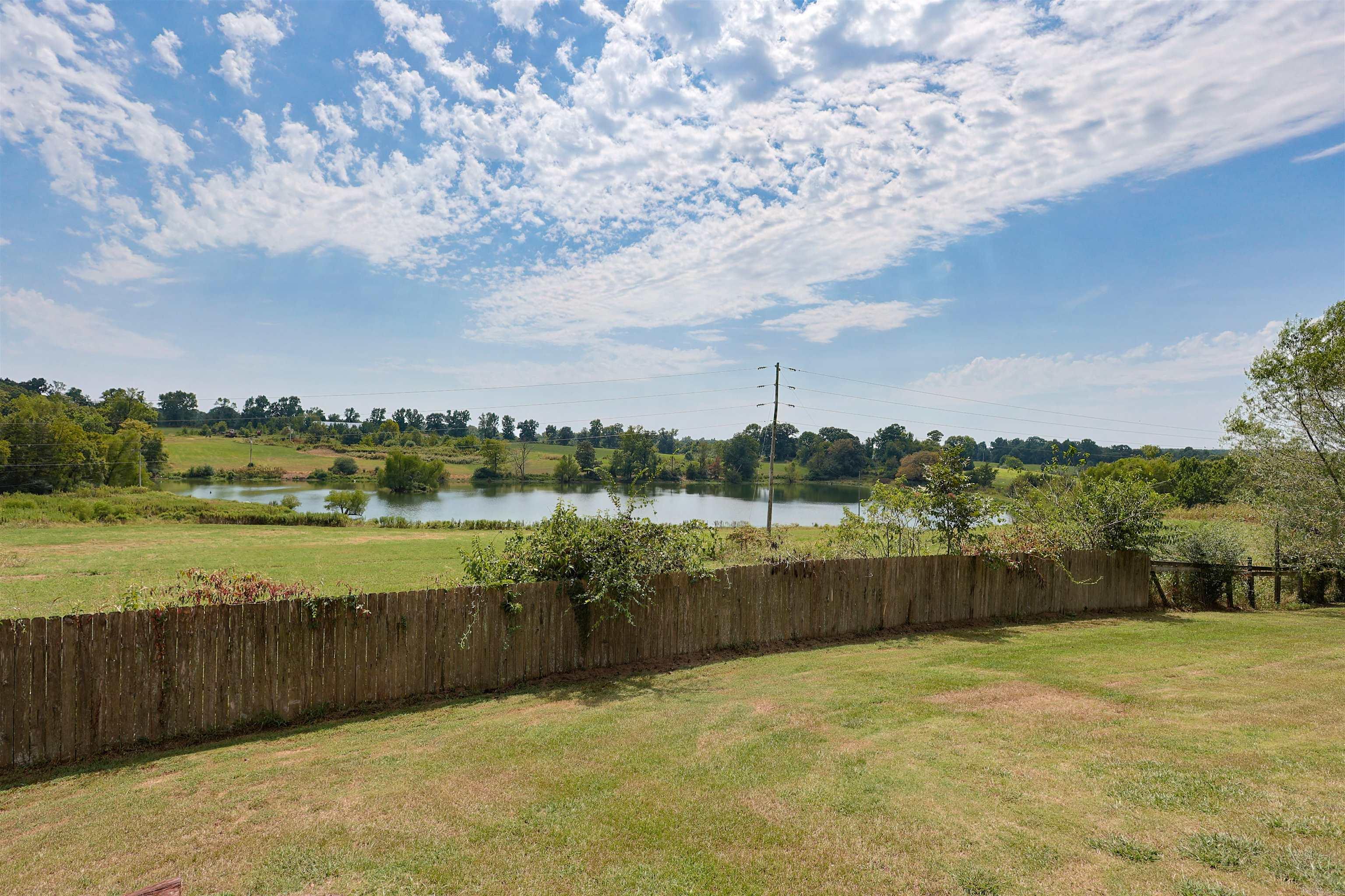 1236 HWY 84  Umpire, AR
