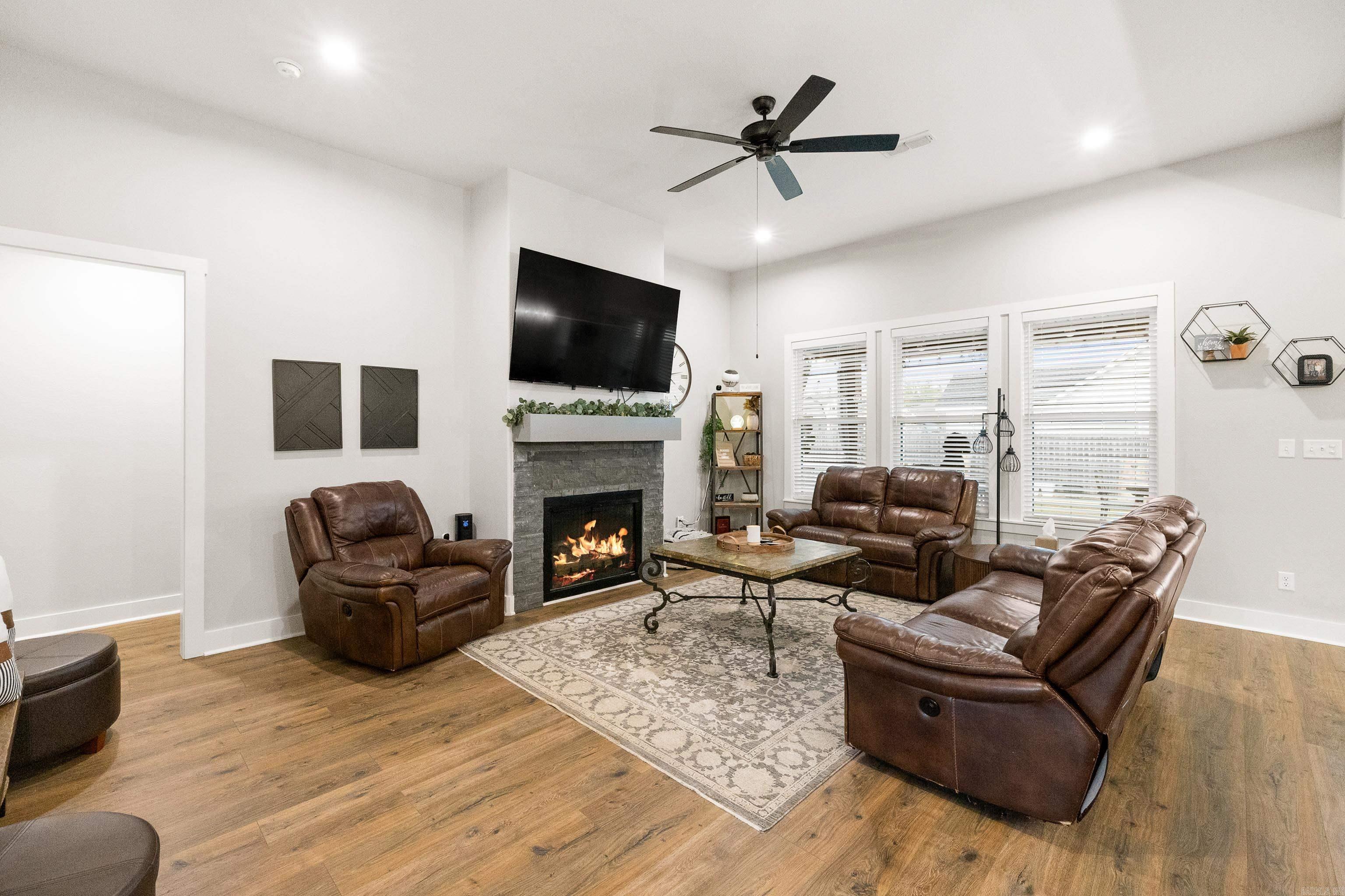 6000 Zumbehl Cove Benton, AR 72019