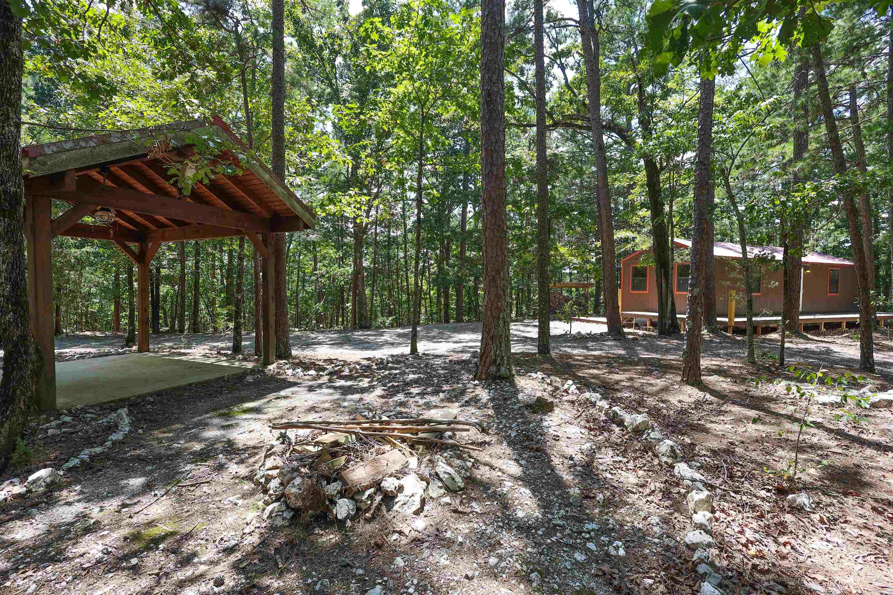 2894  Southfork  Mount Ida, AR