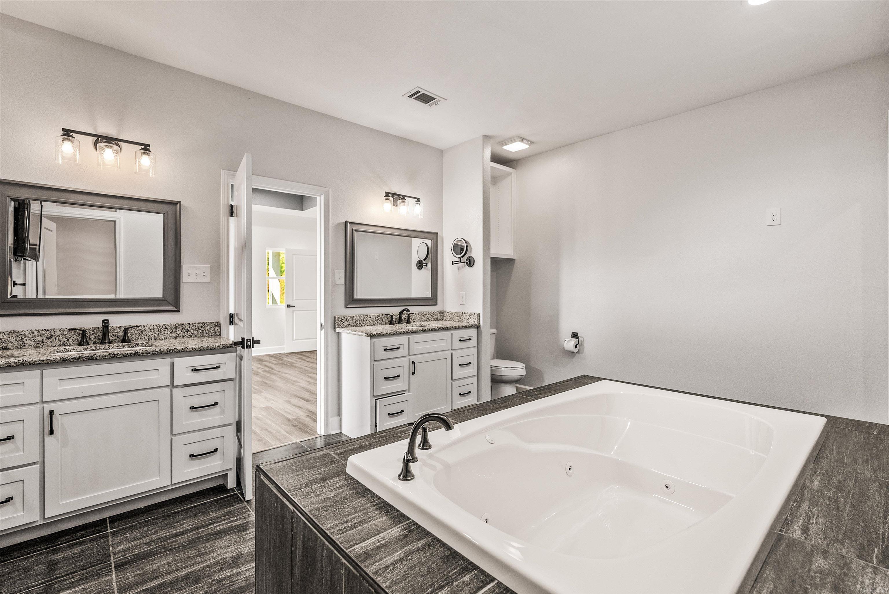 128 Plantation Drive Mayflower, AR 72106