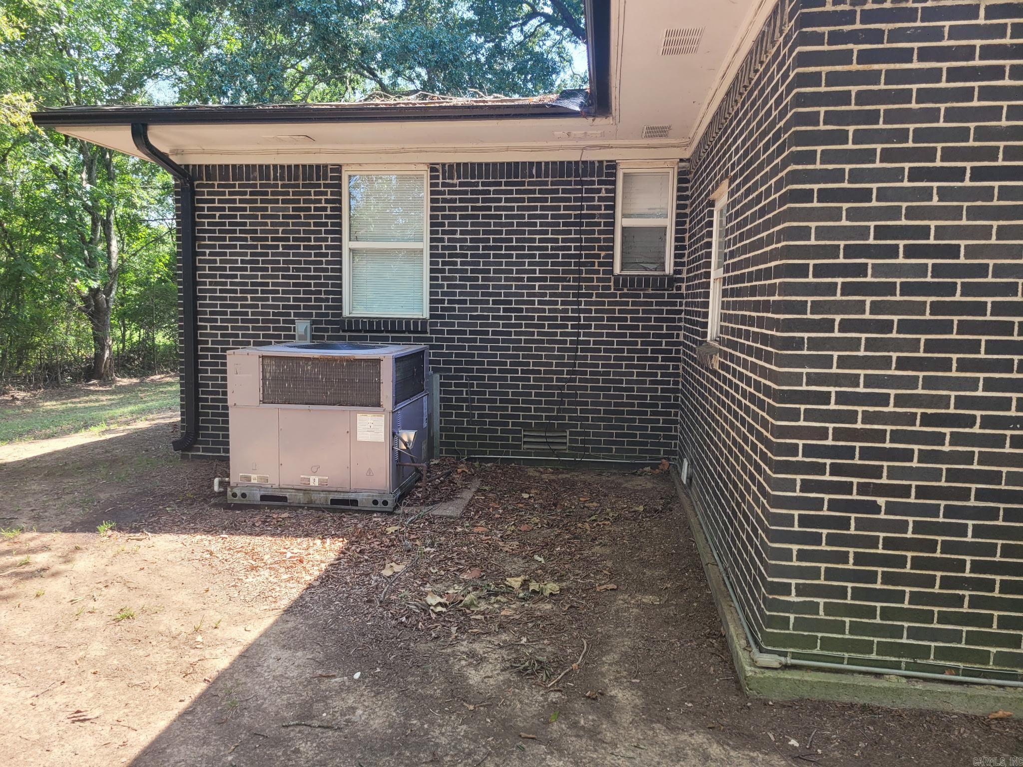 7570 Market  Dover, AR