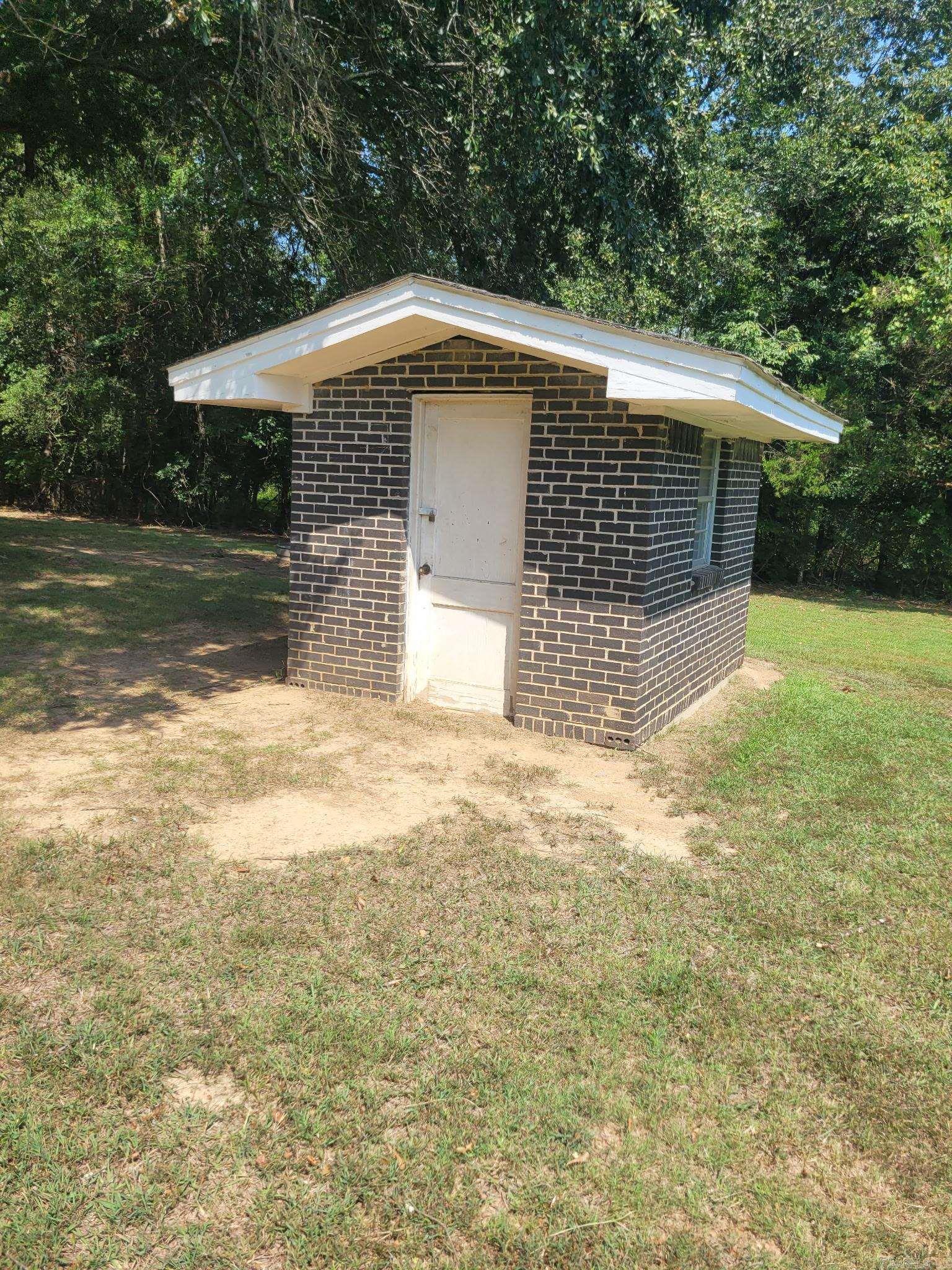 7570 Market  Dover, AR