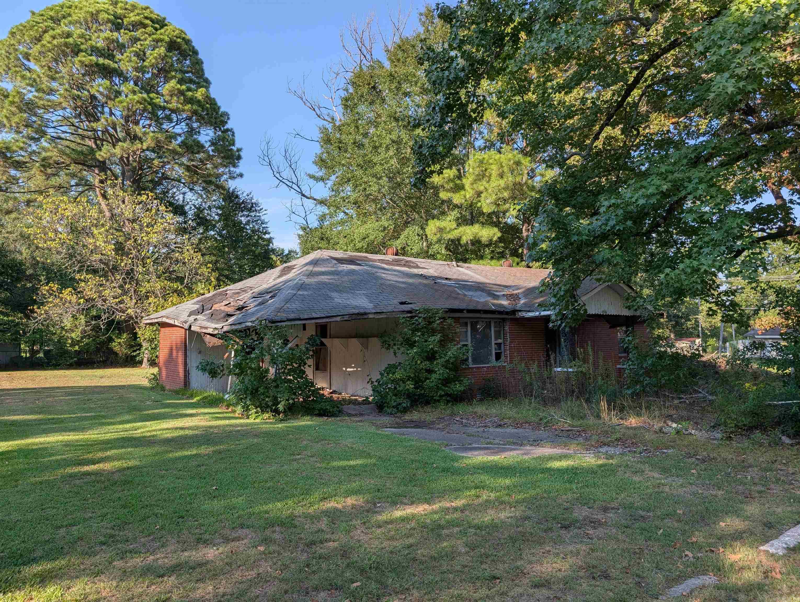 5405 W Jones  White Hall, AR