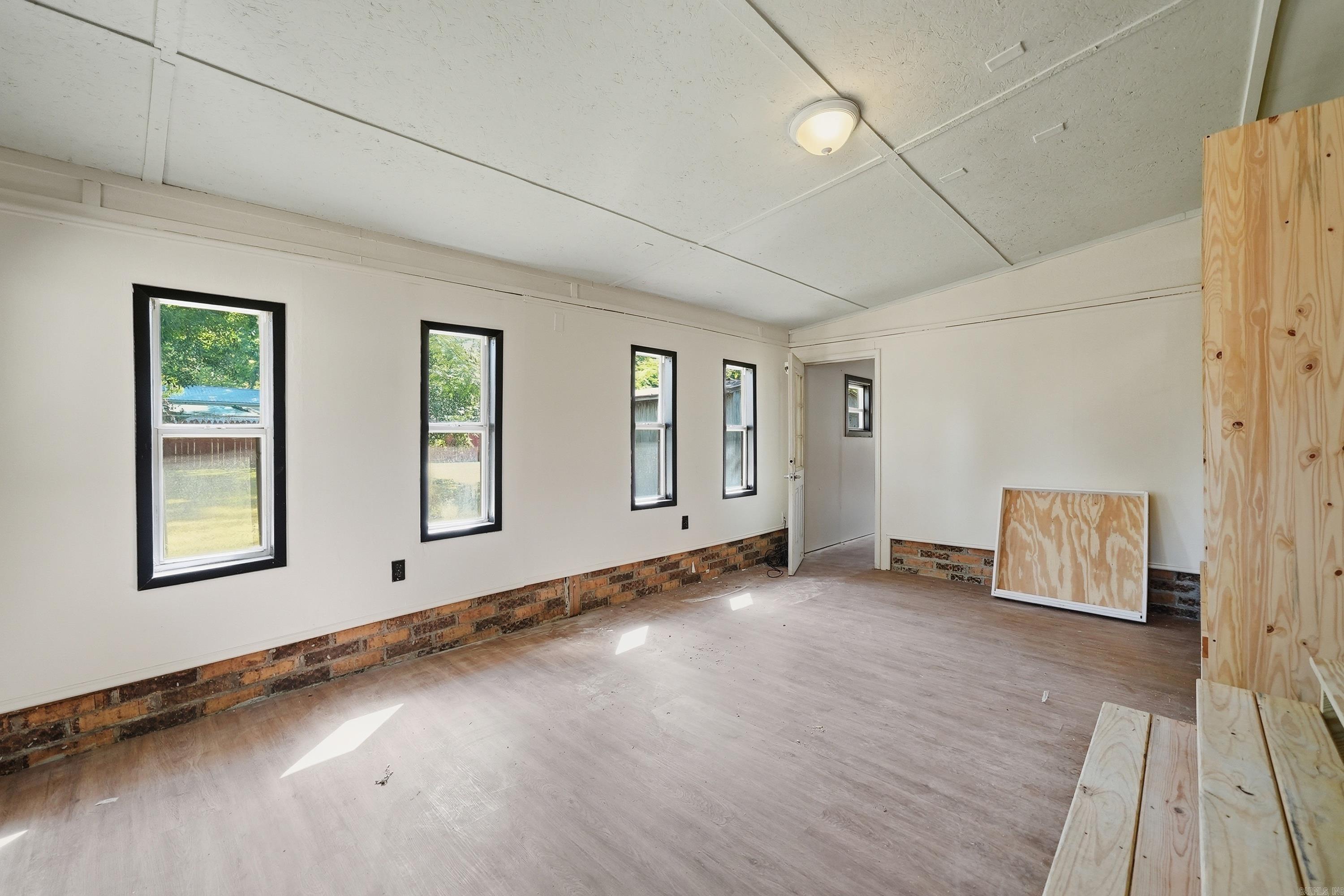 906 2nd  Pangburn, AR