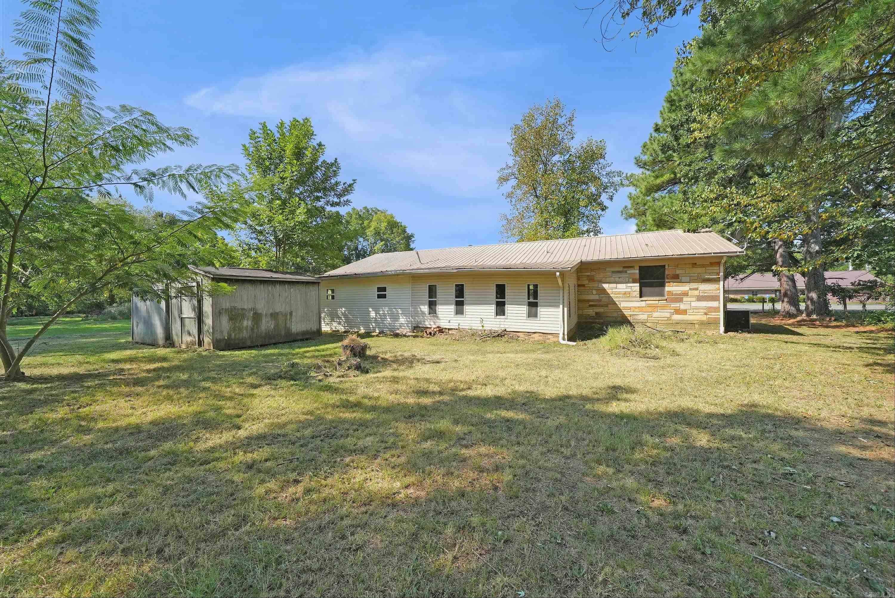 906 2nd  Pangburn, AR