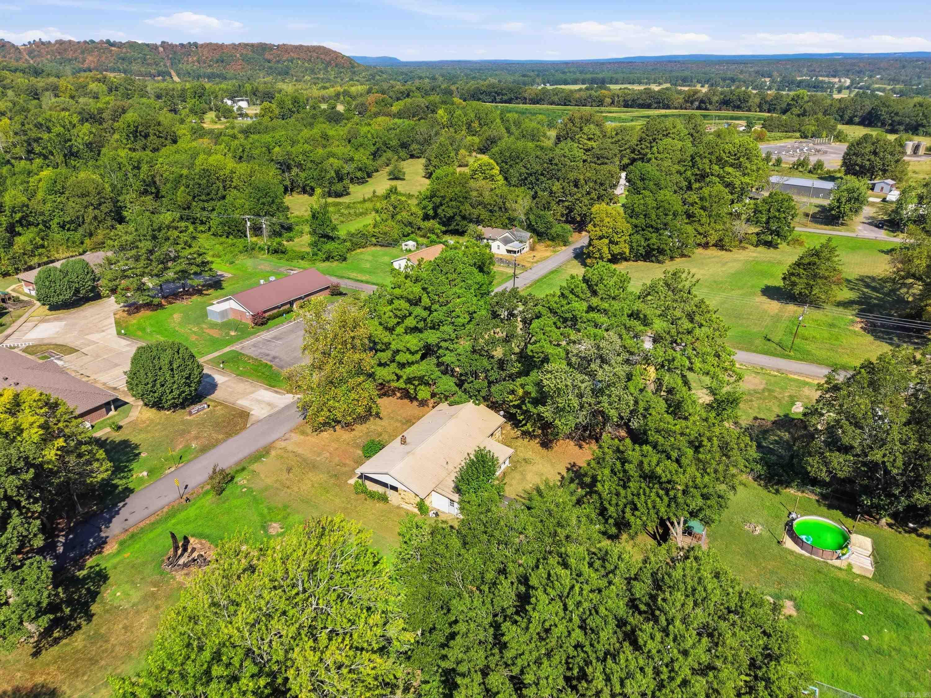 906 2nd  Pangburn, AR