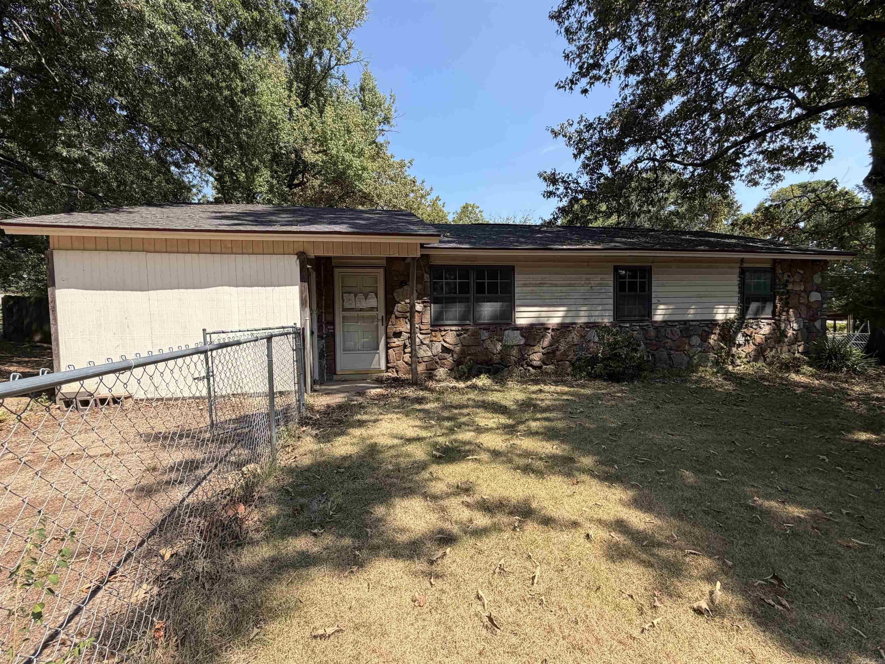 2522 Ward Drive — exterior