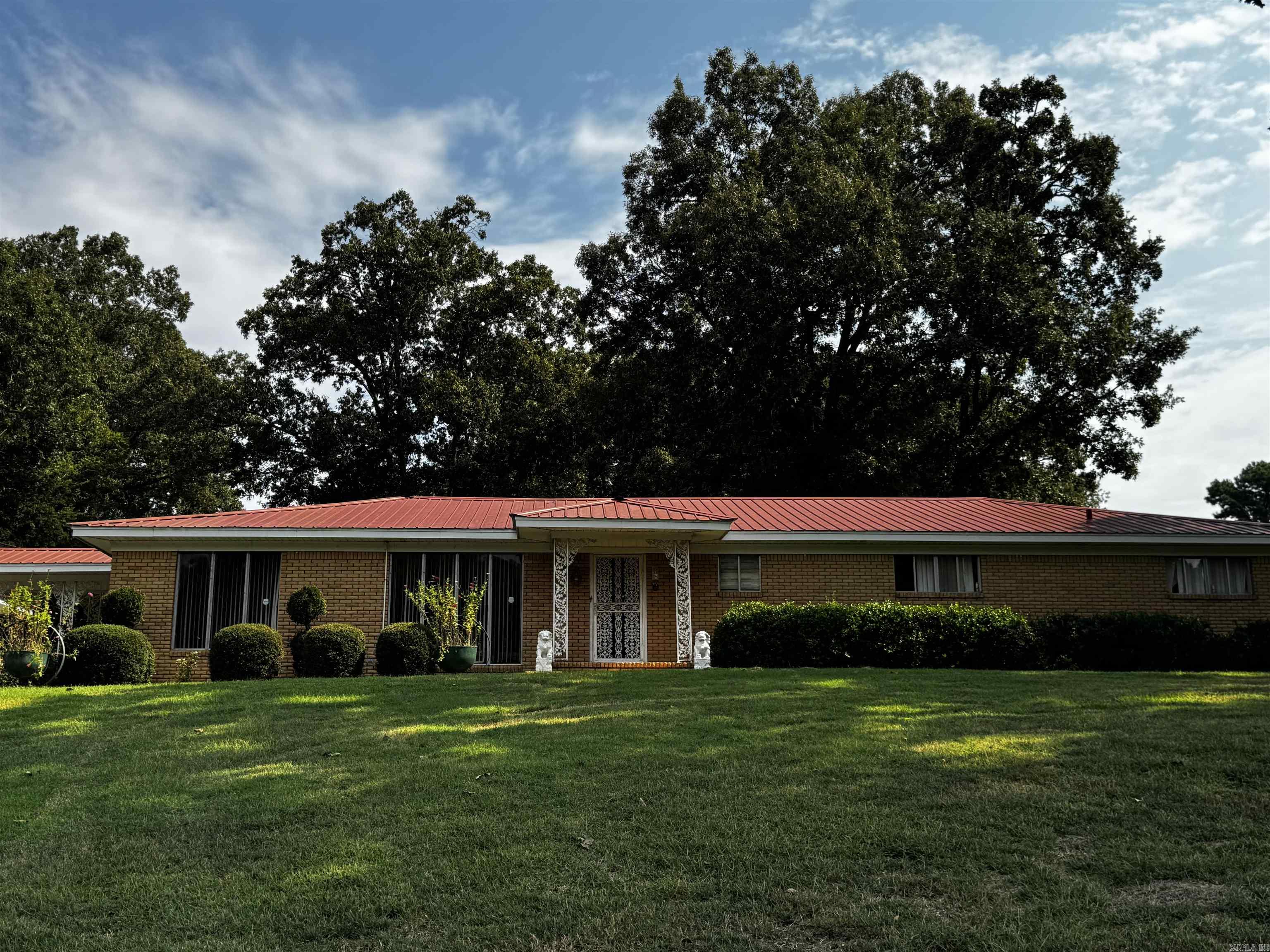 2407 E Broadway  Forrest City, AR