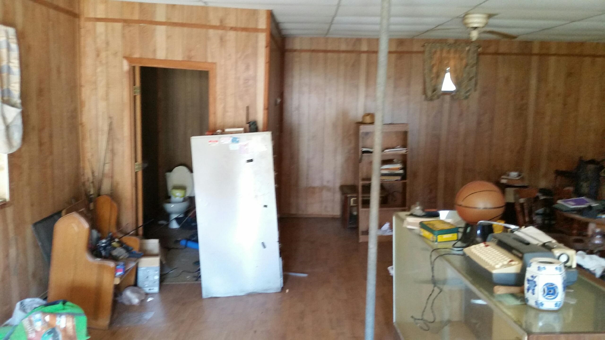 611 Hwy 56