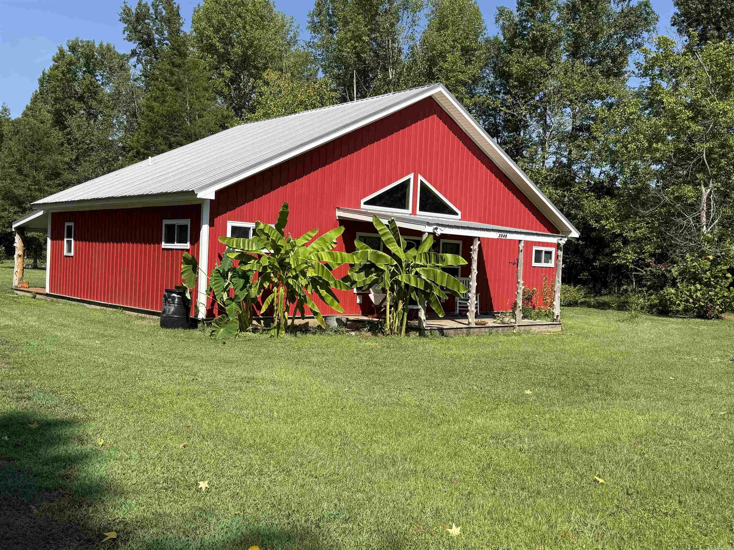 2948 Riverbend Road — exterior