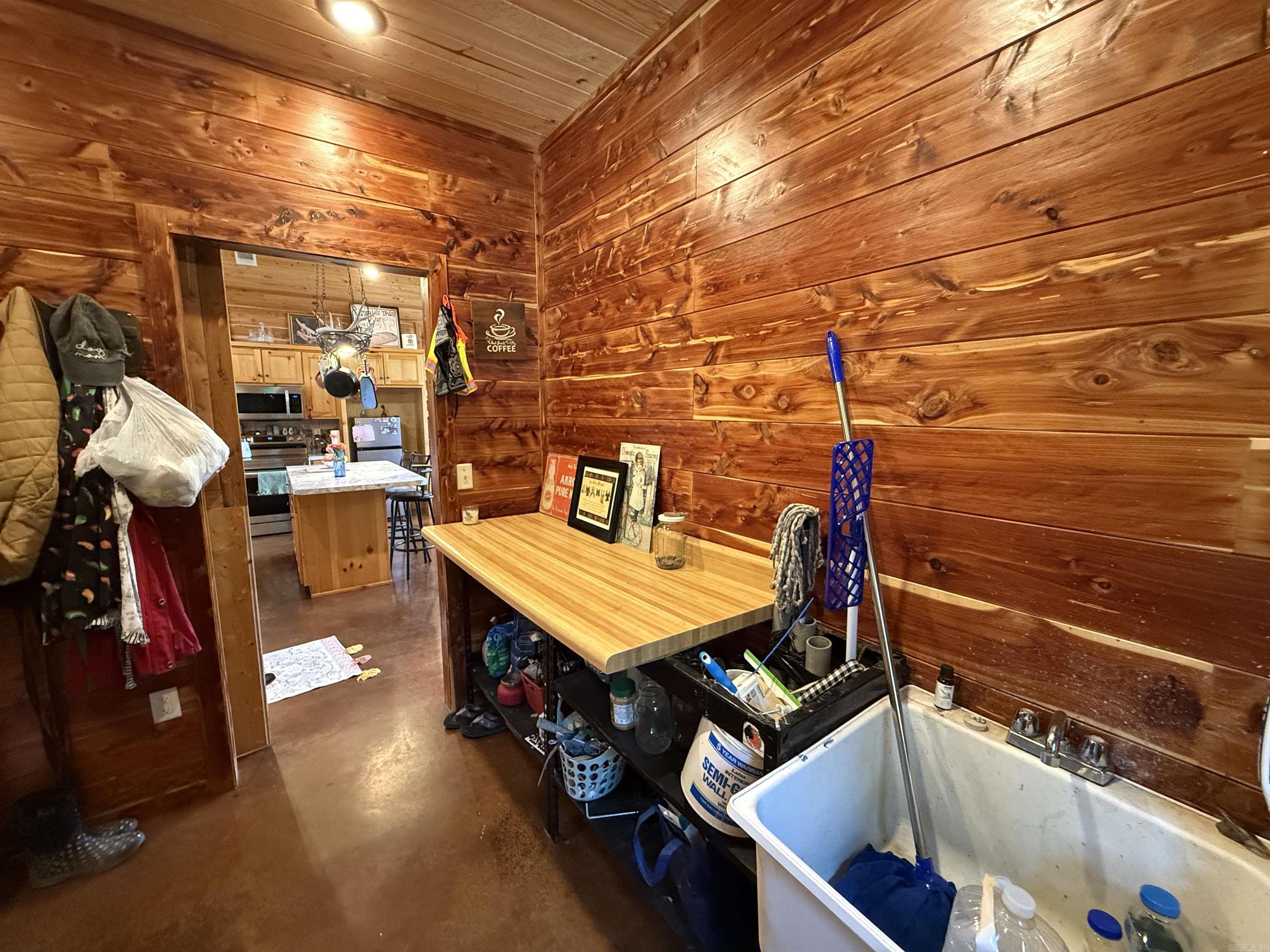 2948 Riverbend Road