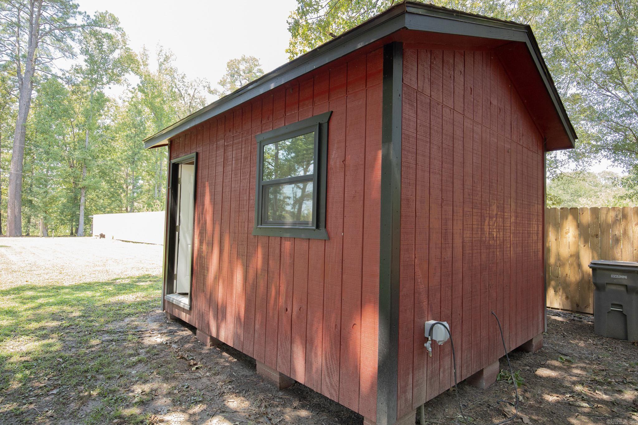 811 County Rd 67  Sheridan, AR
