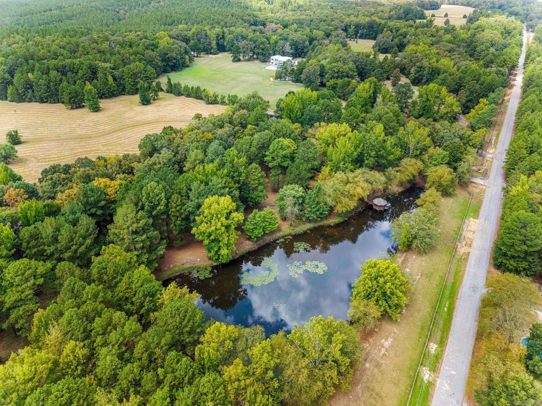 13717 Bringle Creek Road Bigelow, AR 72016