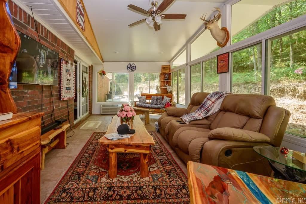 443 Polk Road 46  Mena, AR