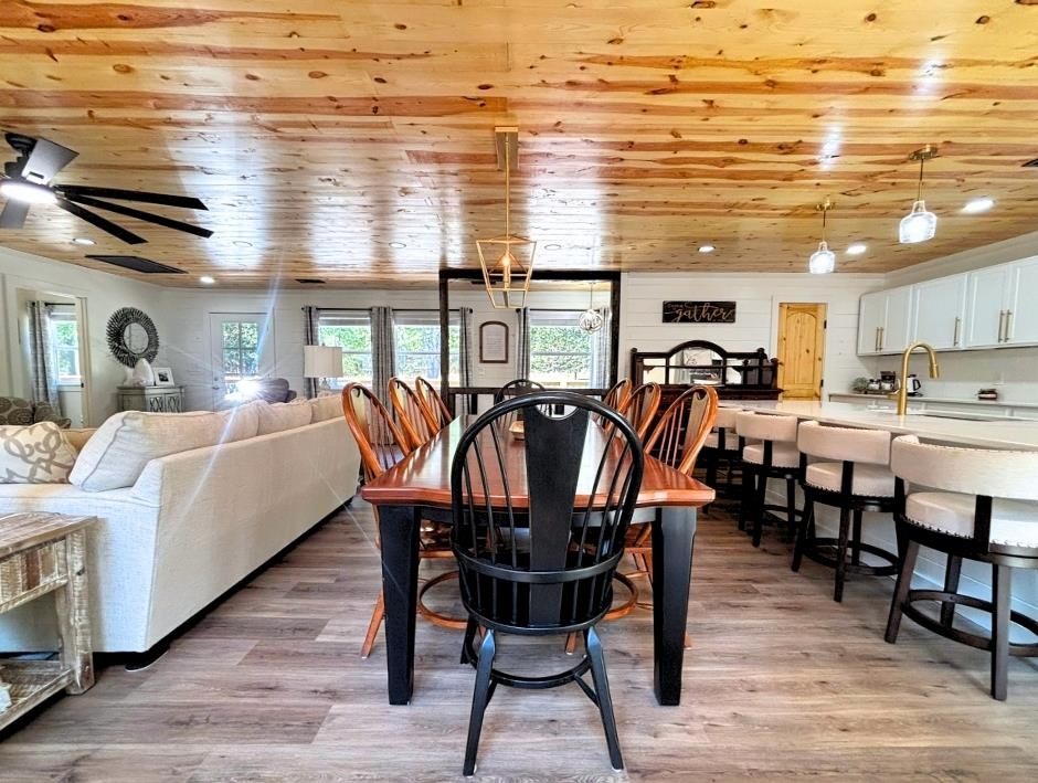 8 Dusty  Highland, AR