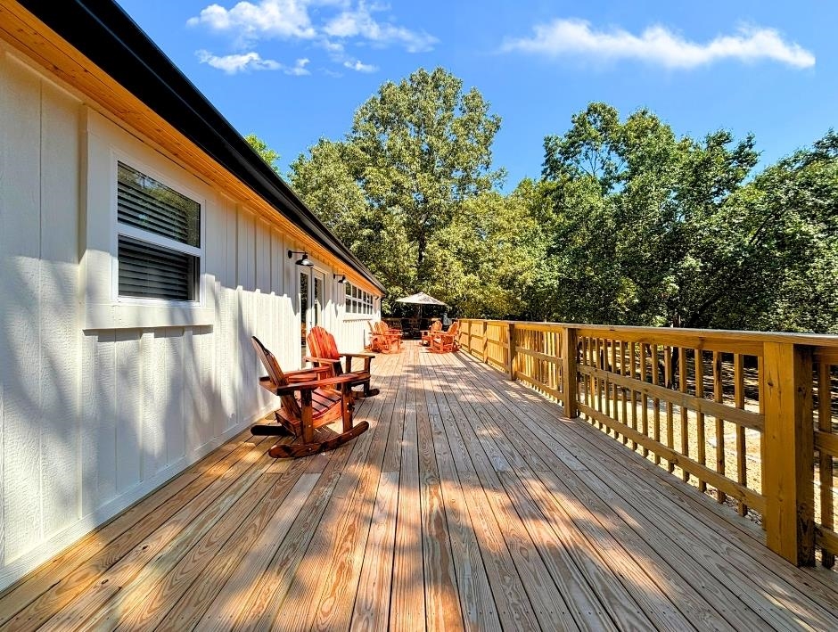 8 Dusty  Highland, AR