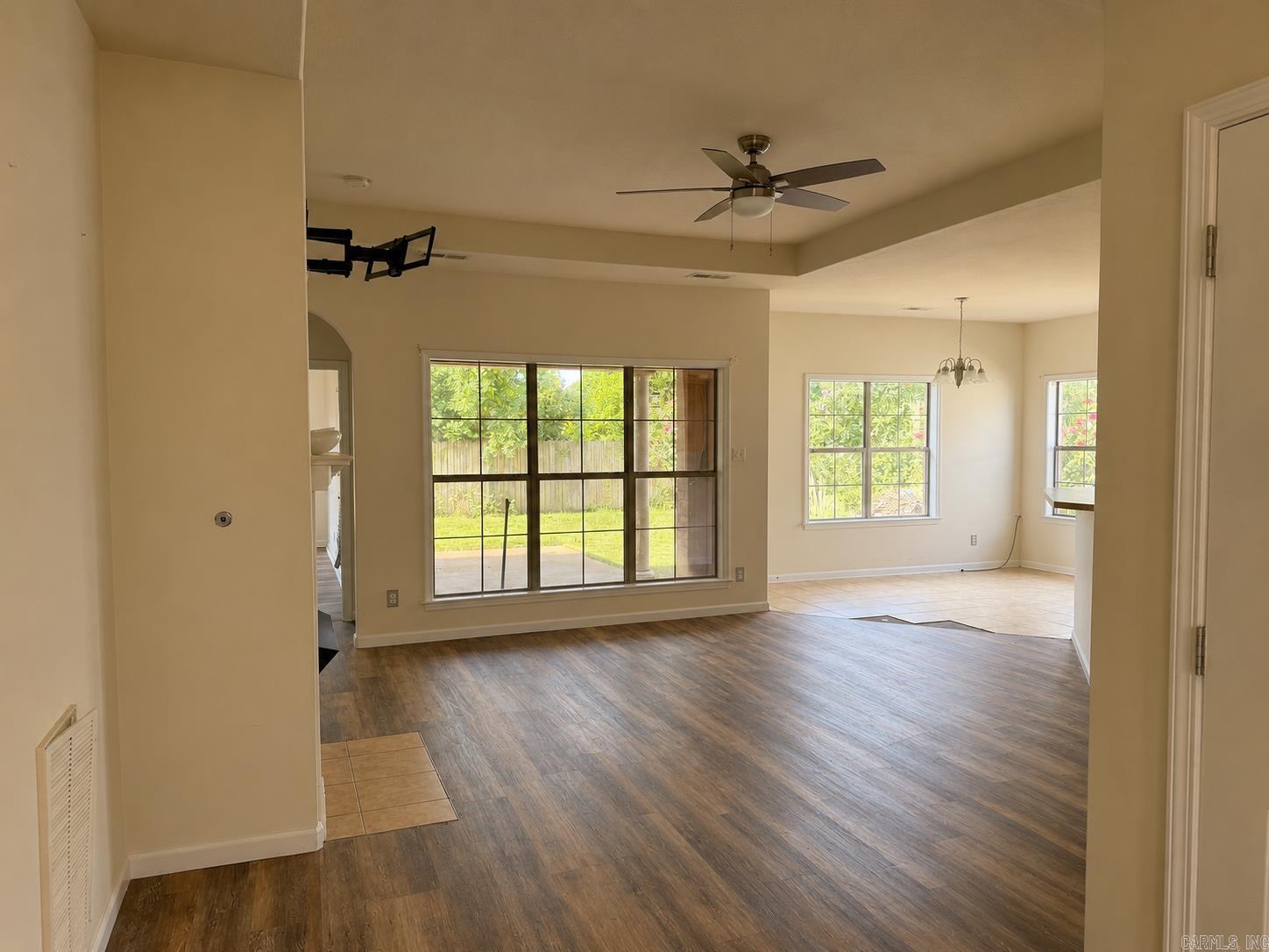 912 Neil Sain  Marion, AR