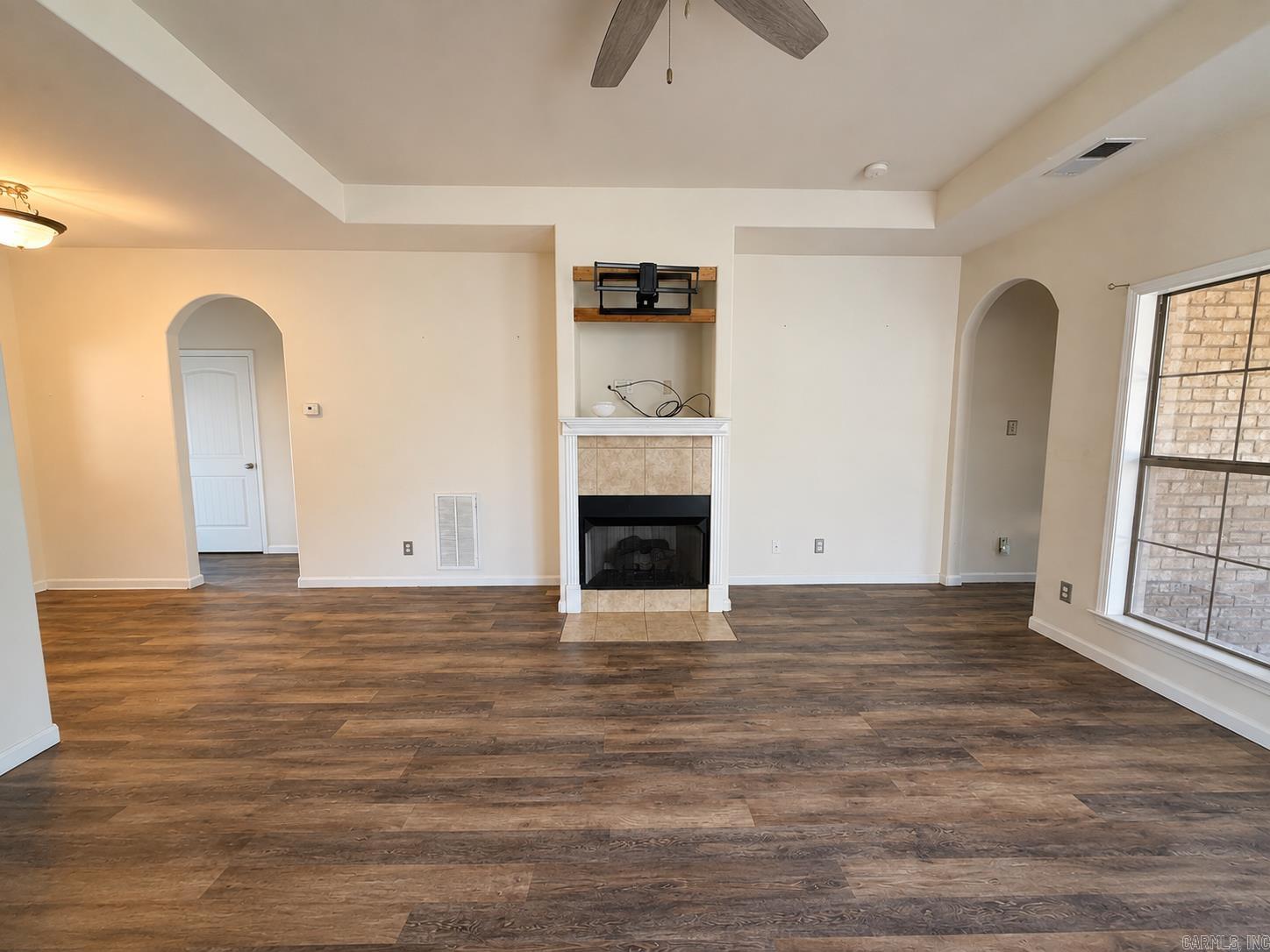 912 Neil Sain  Marion, AR
