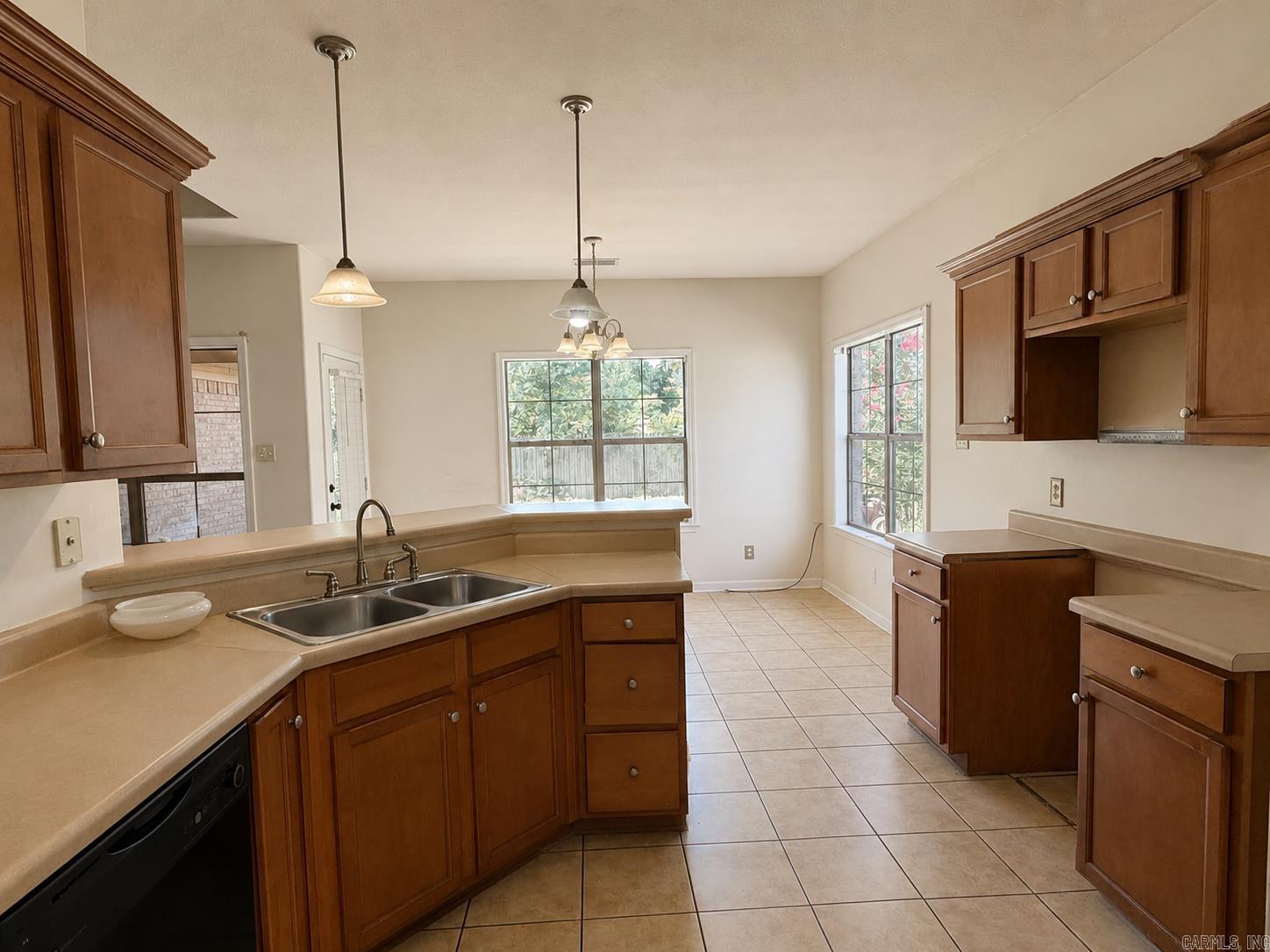 912 Neil Sain  Marion, AR