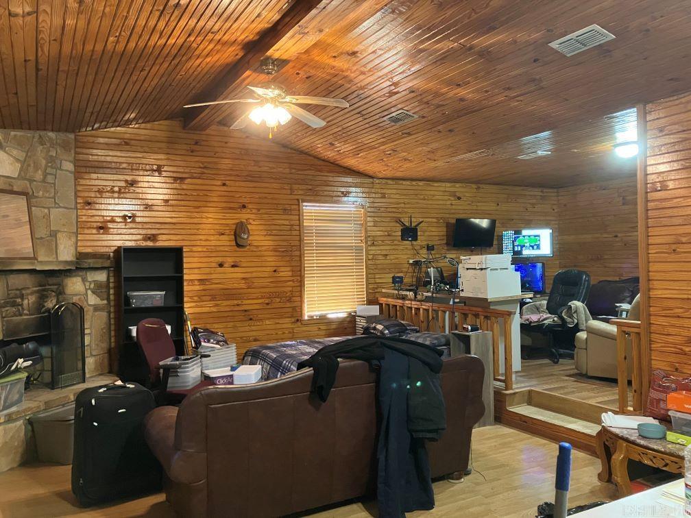 218 Thompson Creek Ln  Mena, AR