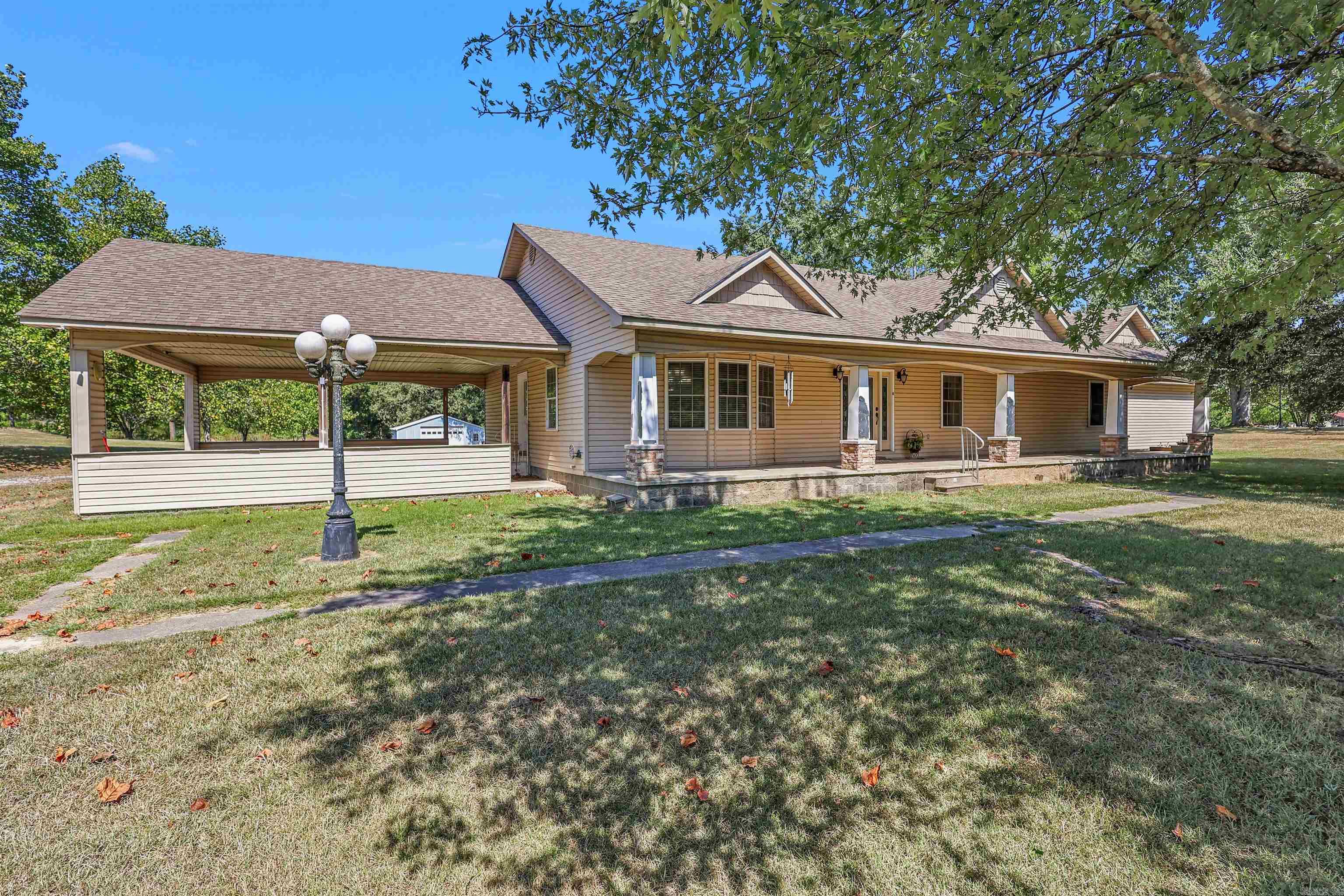 1906 HWY 70 Glenwood, AR 71943