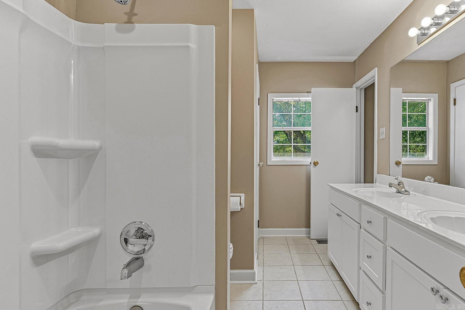 1610 Tanglewood  Jonesboro, AR