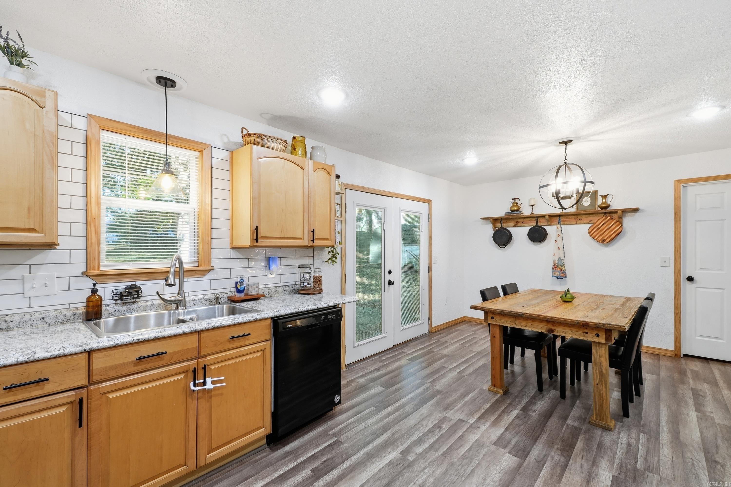 383 Terry  Clinton, AR