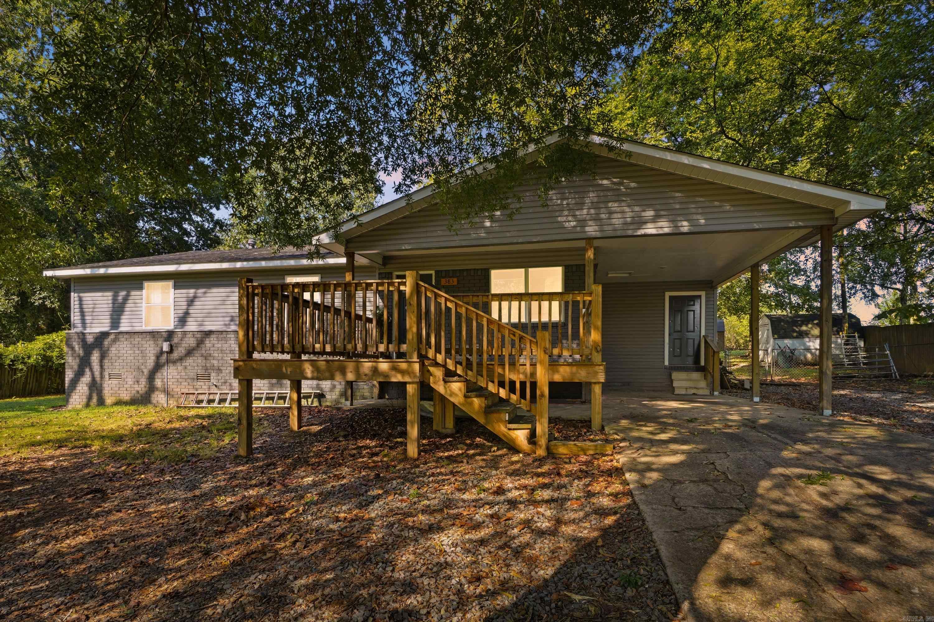 383 Terry  Clinton, AR