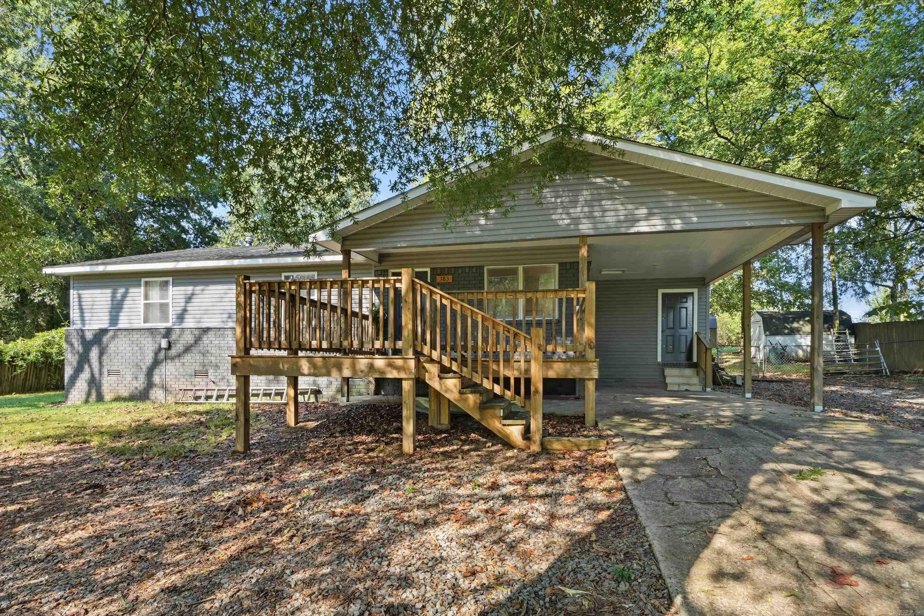 383 Terry  Clinton, AR