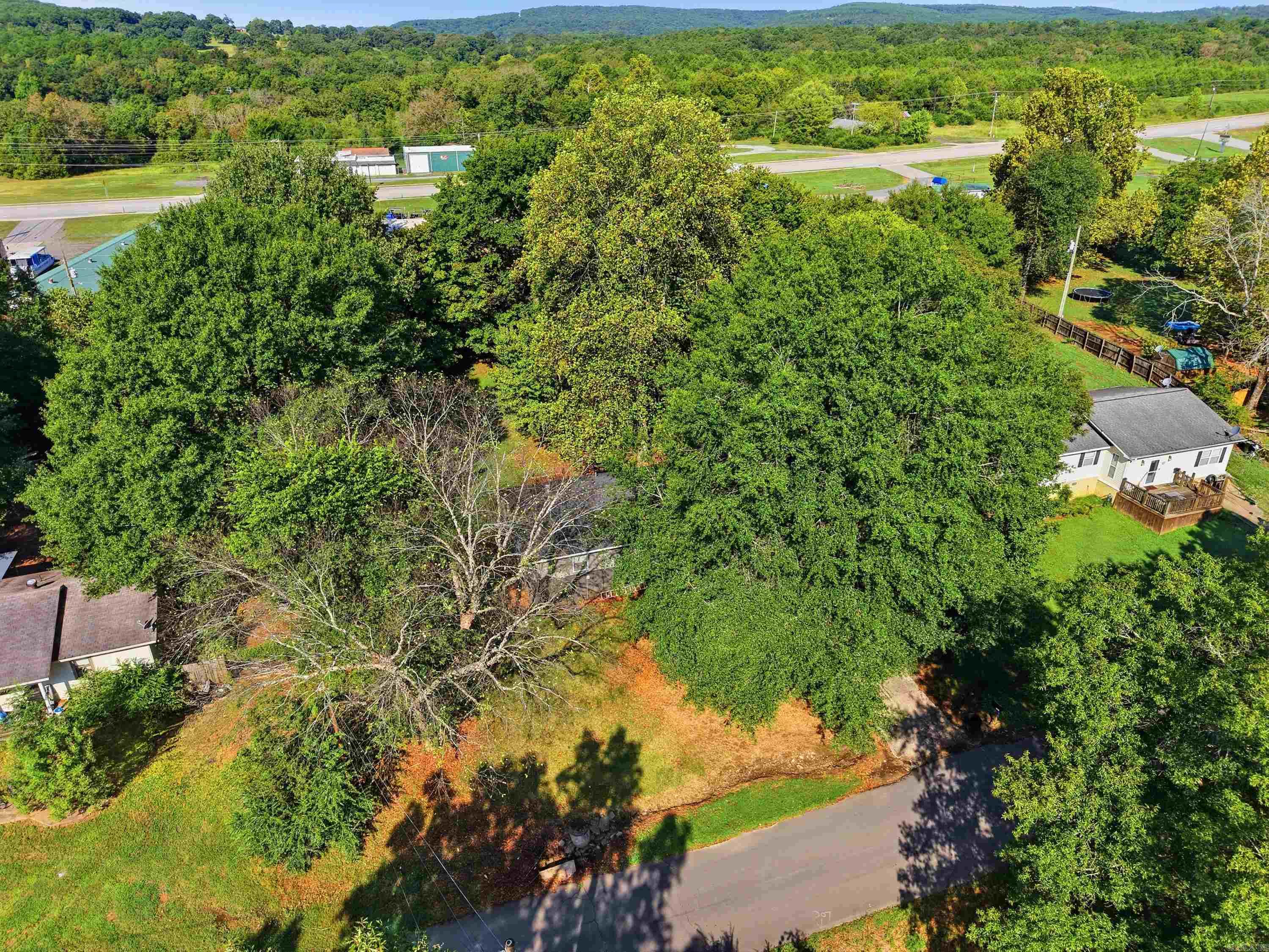 383 Terry  Clinton, AR