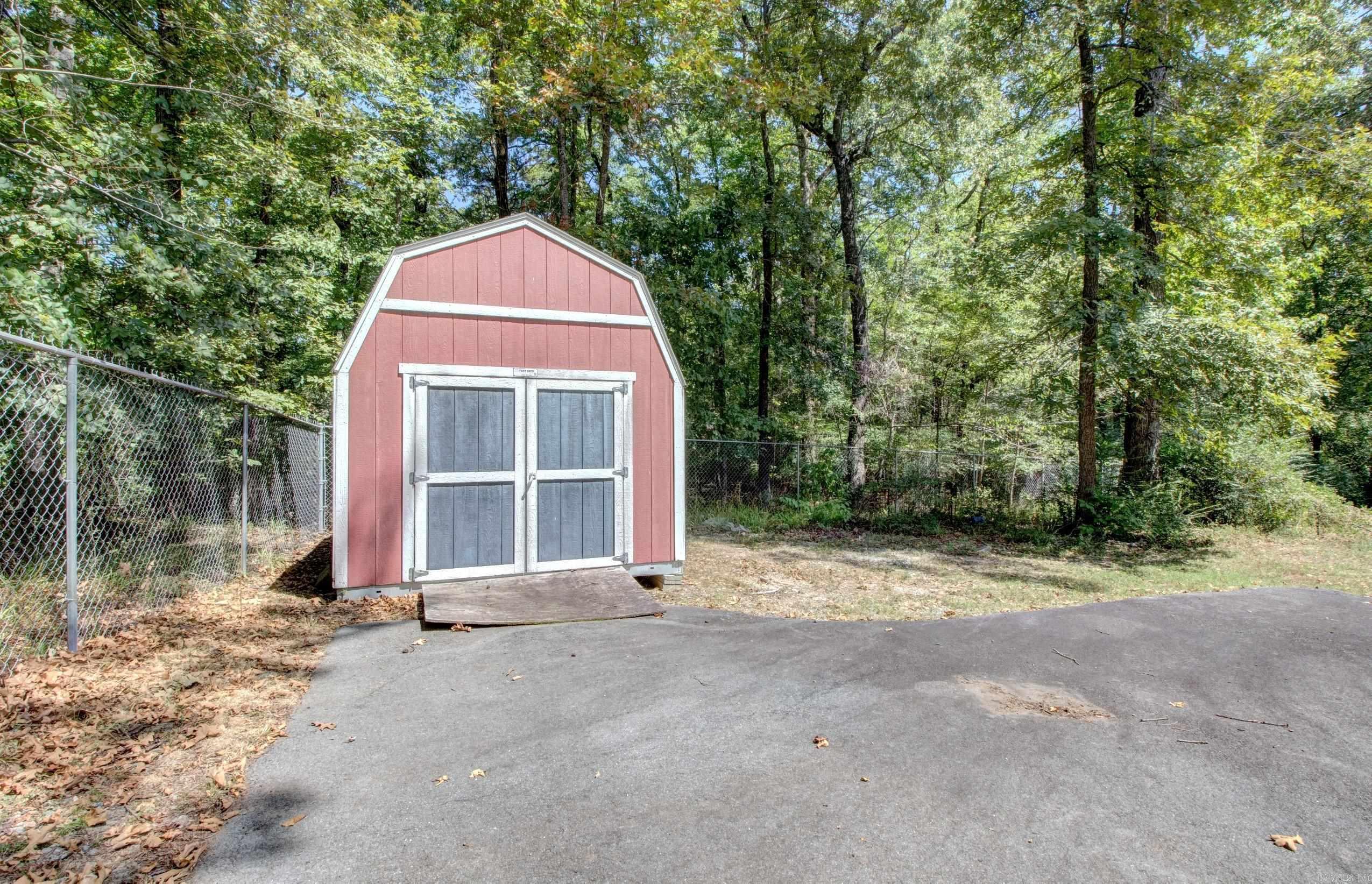 1400 Cedar Dr  Bryant, AR