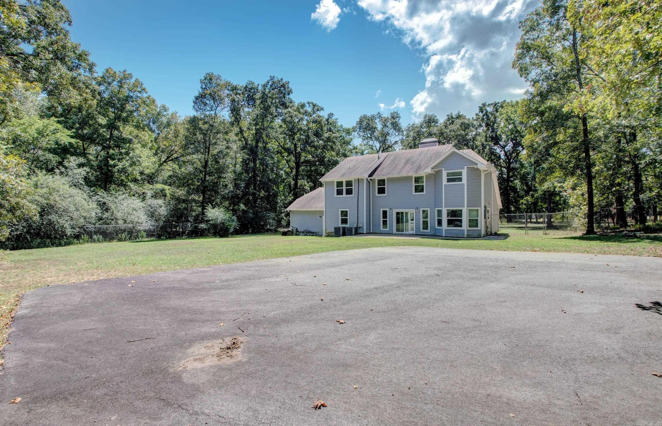1400 Cedar Dr  Bryant, AR