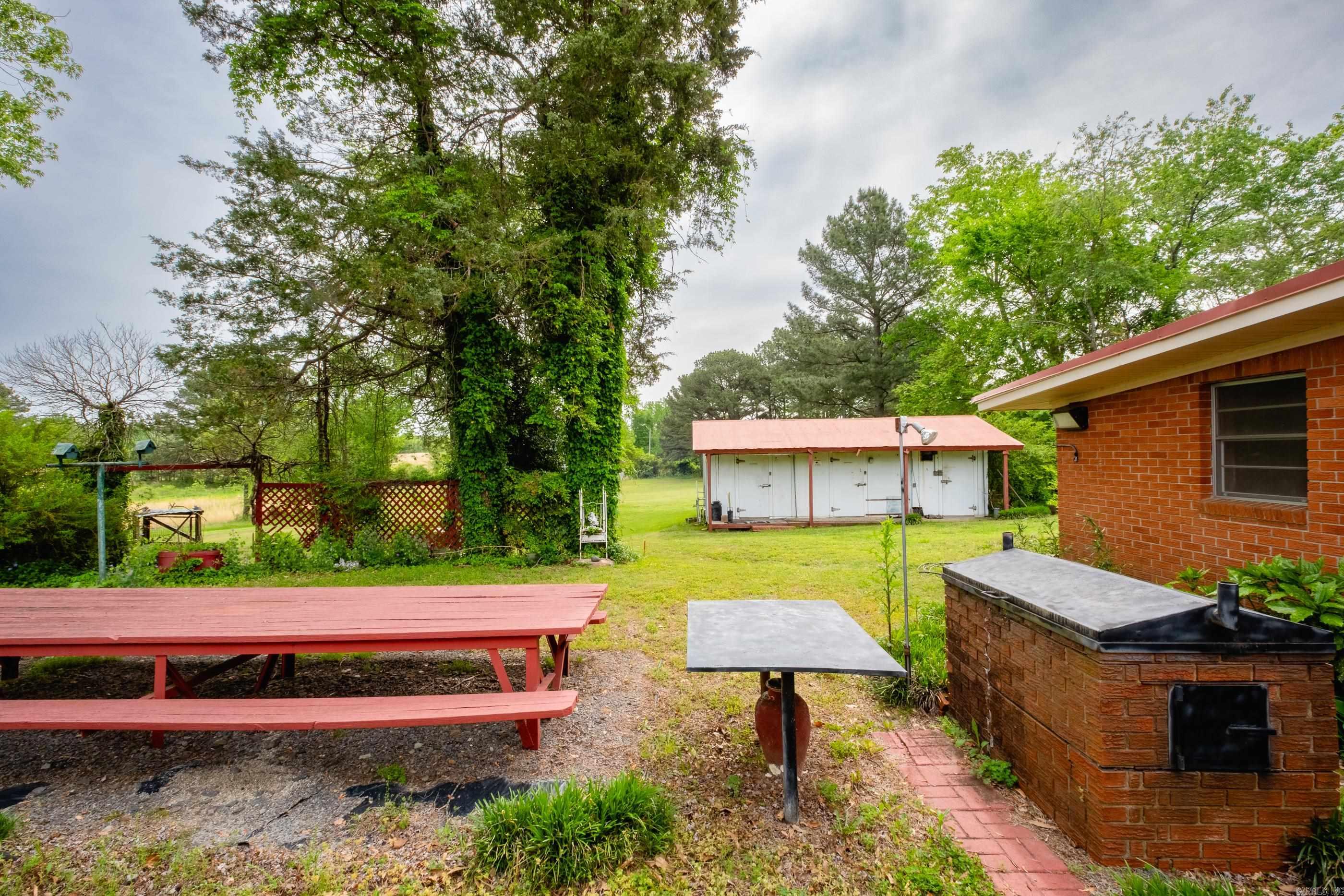 4976 Hwy 9  Springfield, AR