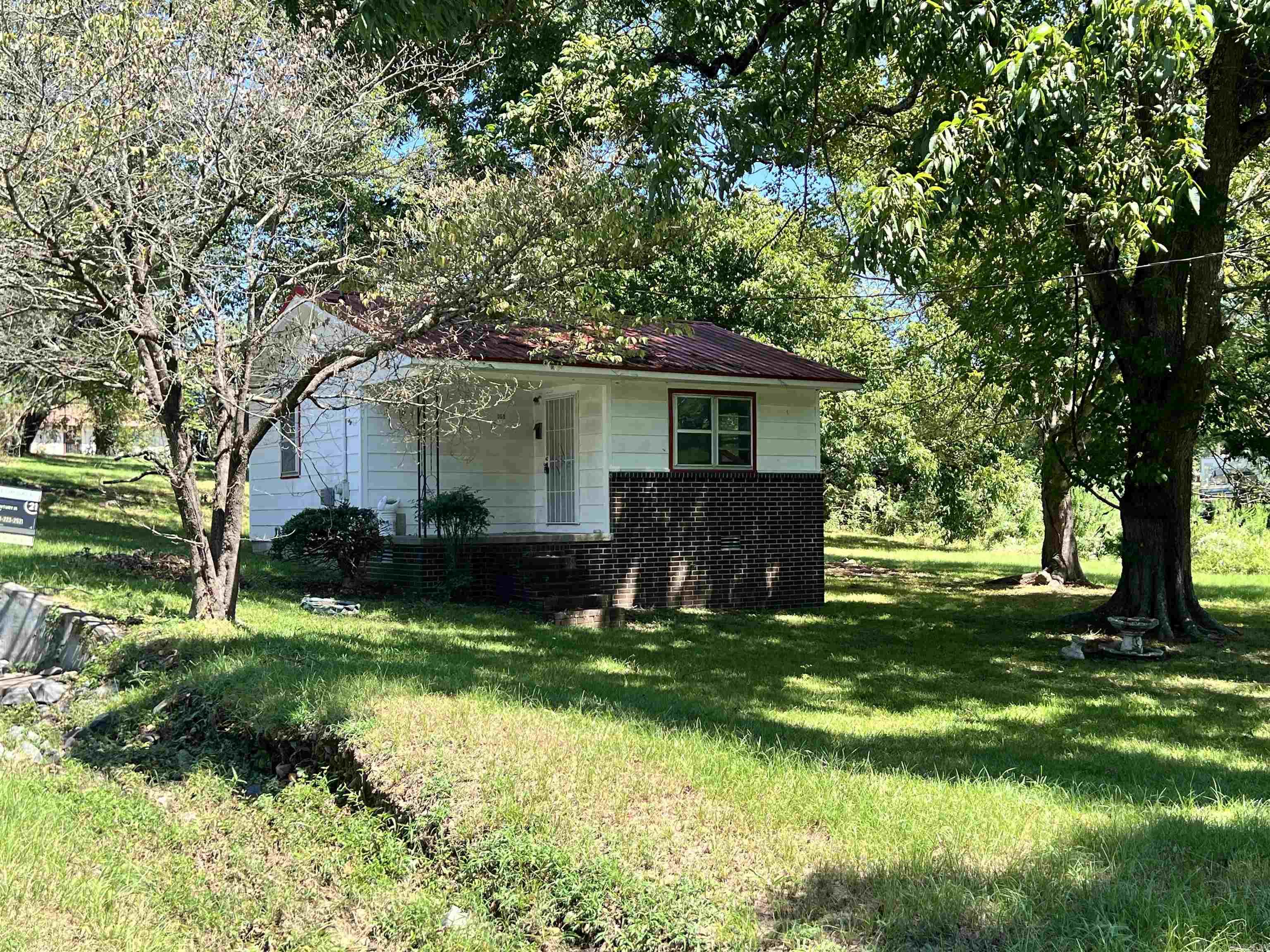 301 Pecan Street — photo 4