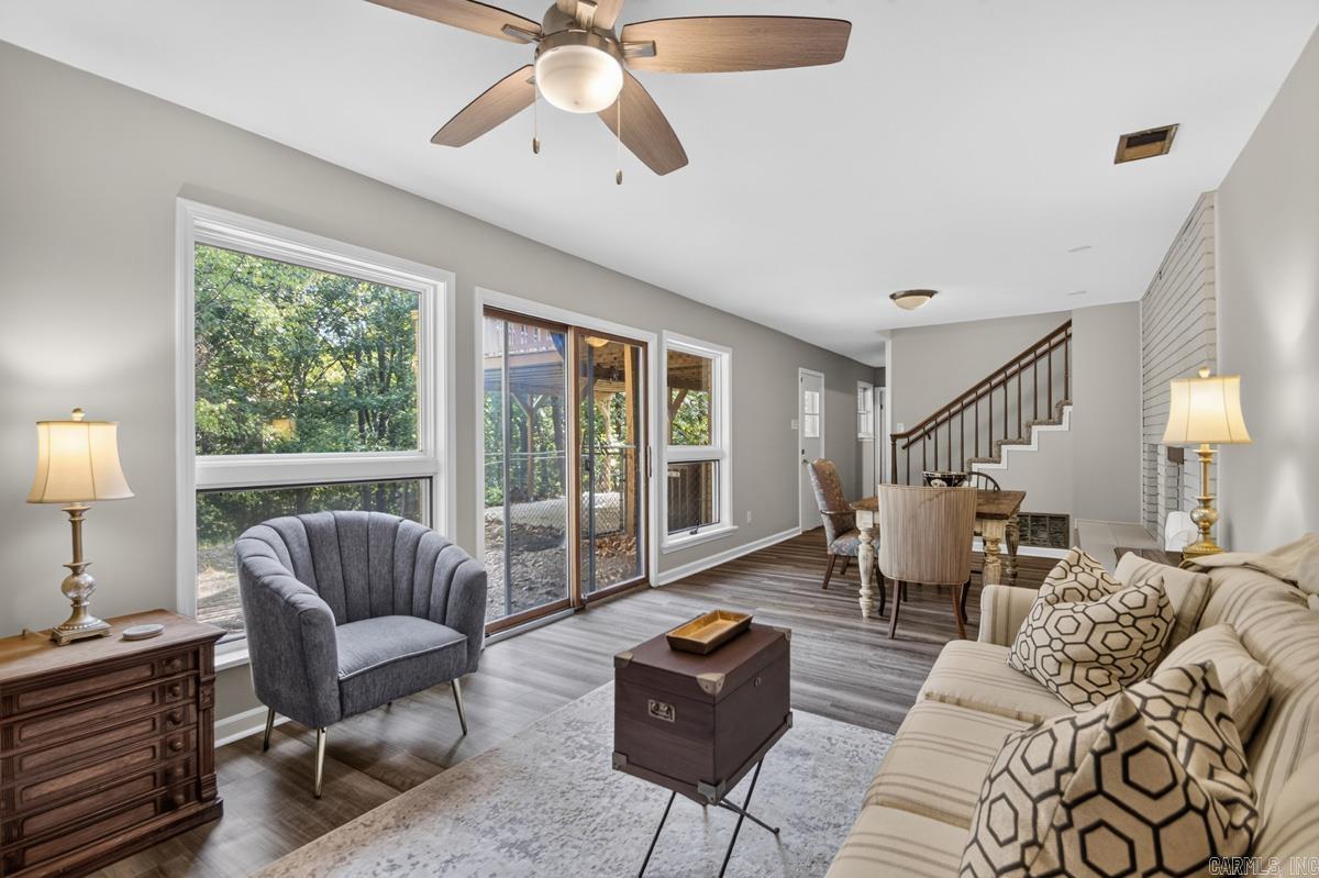 12160 Southridge Drive Little Rock, AR 72212