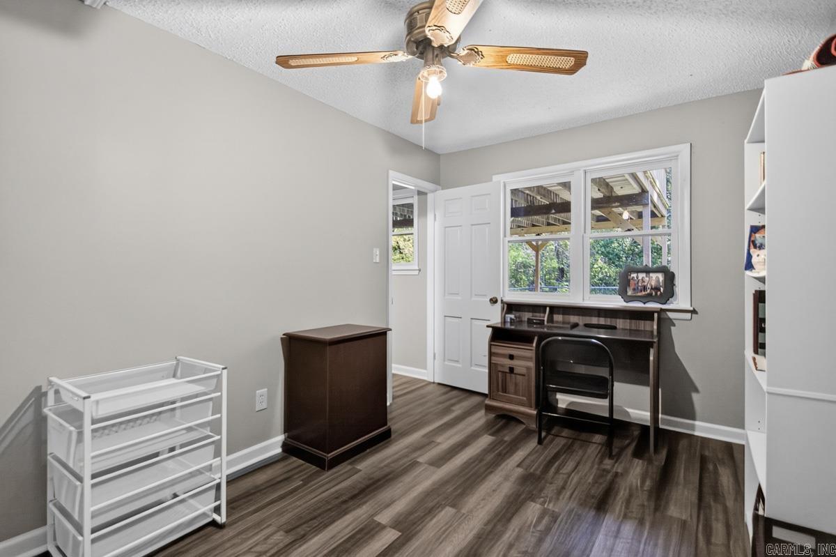 12160 Southridge Drive Little Rock, AR 72212
