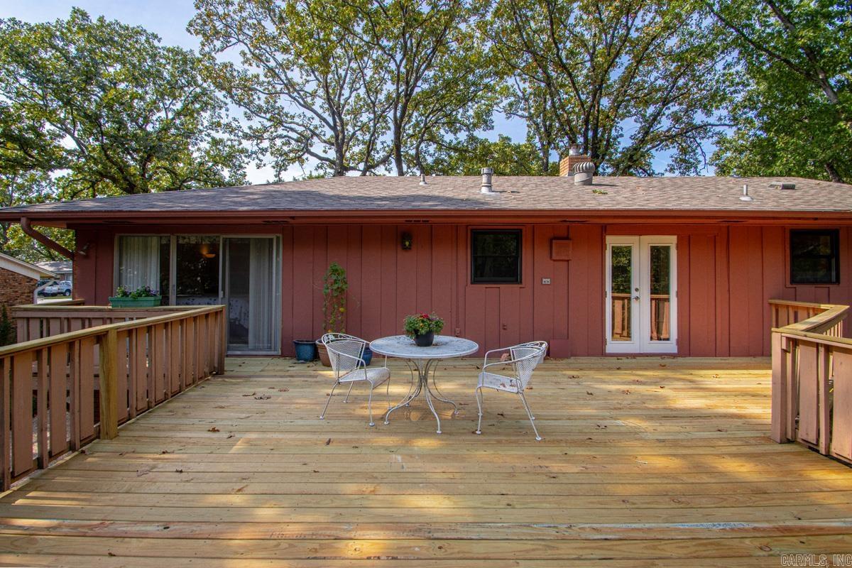 12160 Southridge Drive Little Rock, AR 72212