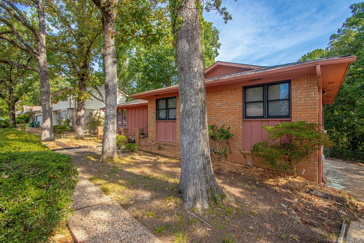 12160 Southridge Drive Little Rock, AR 72212